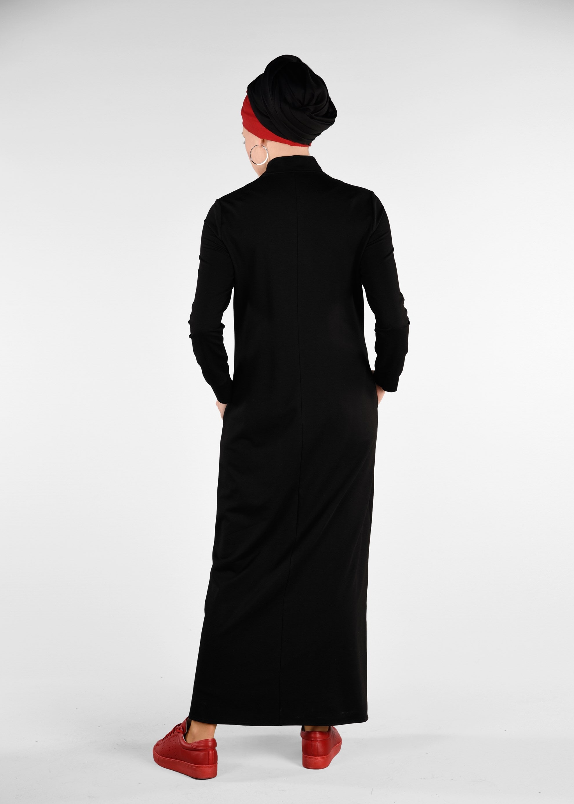 Tesettür giyim SİYAH PUL PAYETLİ UZUN EŞOFMAN TUNİK 4931