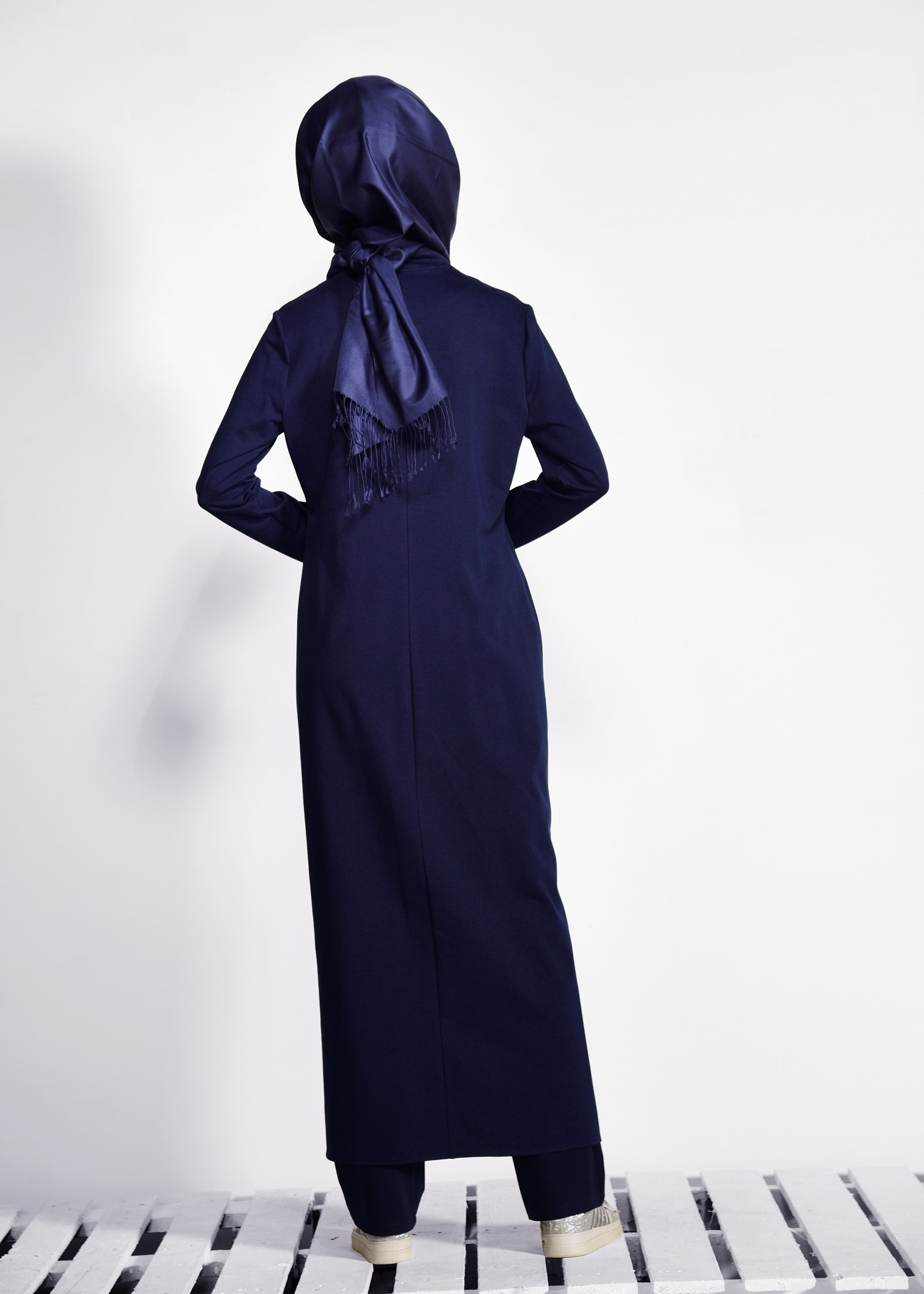 Tesettür giyim LACİVERT PUL PAYETLİ UZUN EŞOFMAN TUNİK 4931