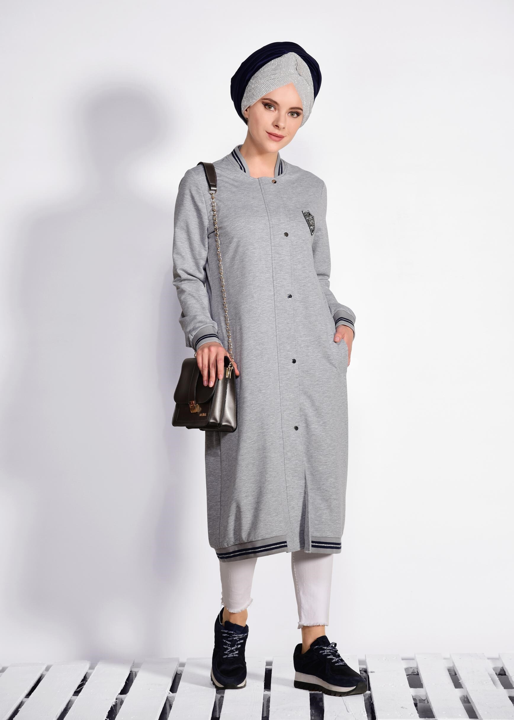 Tesettür giyim GRİ ÇITÇITLI EŞOFMAN CEKET 4932