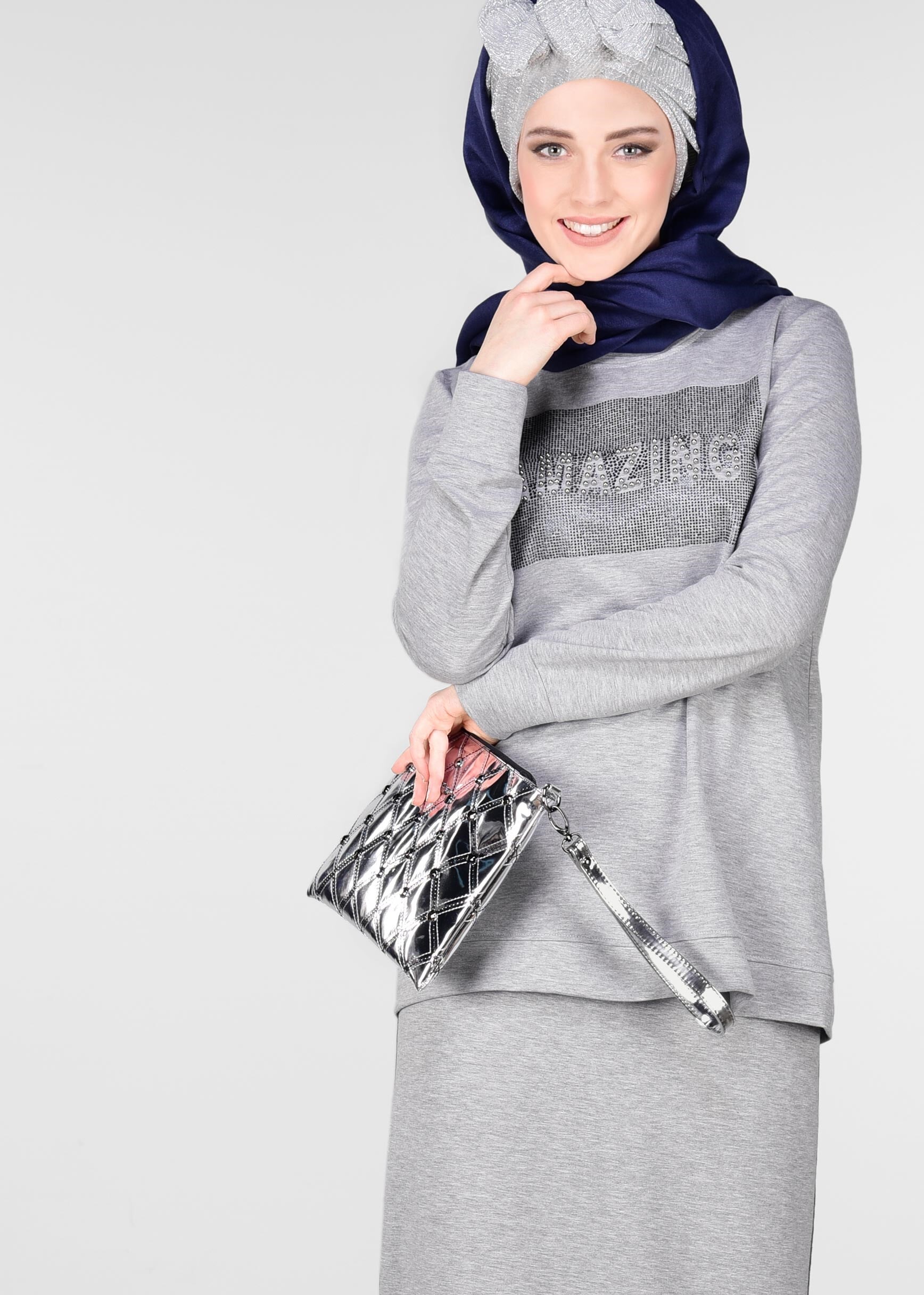 Tesettür giyim GRİ YANLARI SİM SERİTLİ 2&prime;Lİ ETEKLİ EŞOFMAN TAKIM 4942 