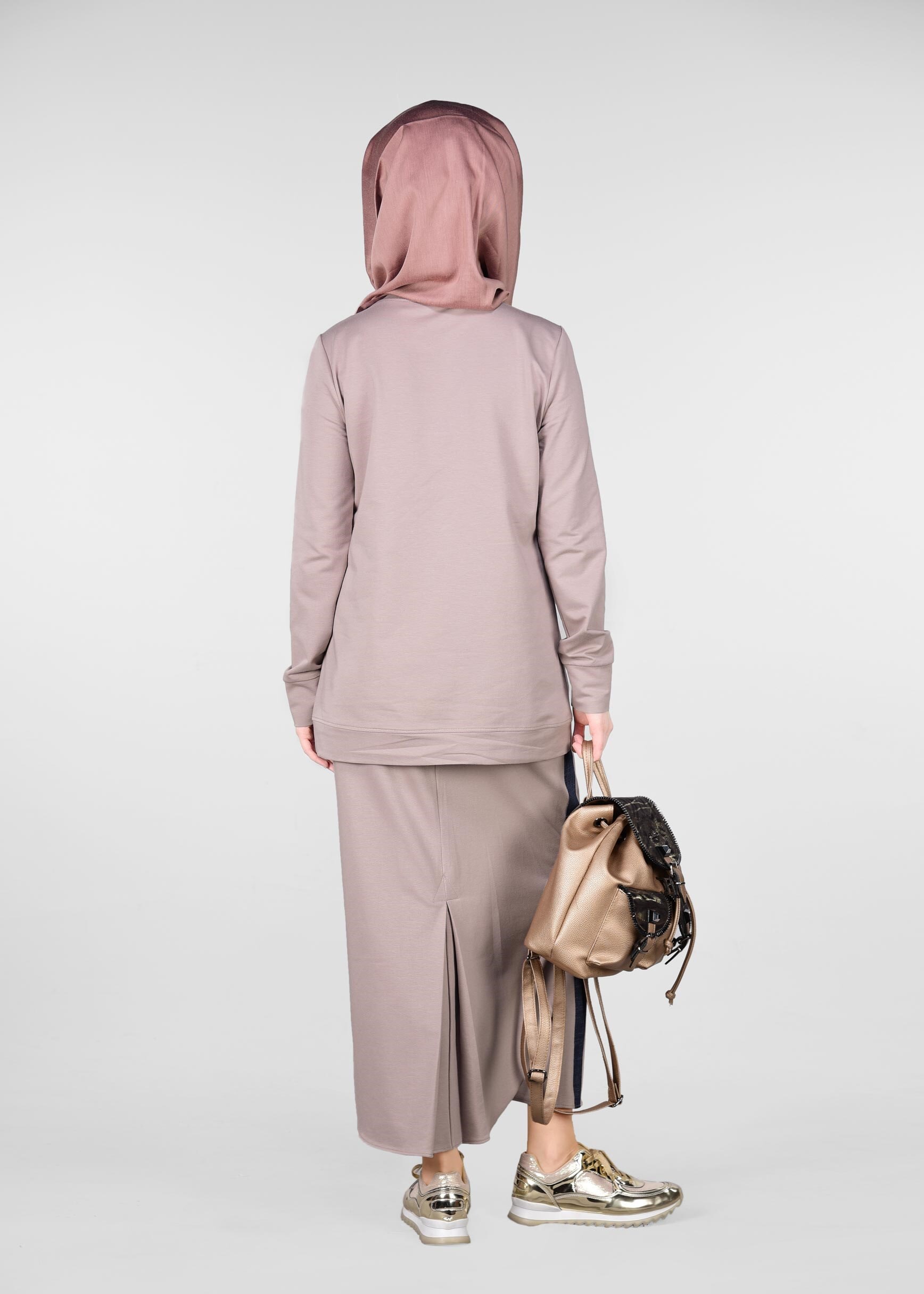 Tesettür giyim PUDRA YANLARI SİM SERİTLİ 2&prime;Lİ ETEKLİ EŞOFMAN TAKIM 4942 