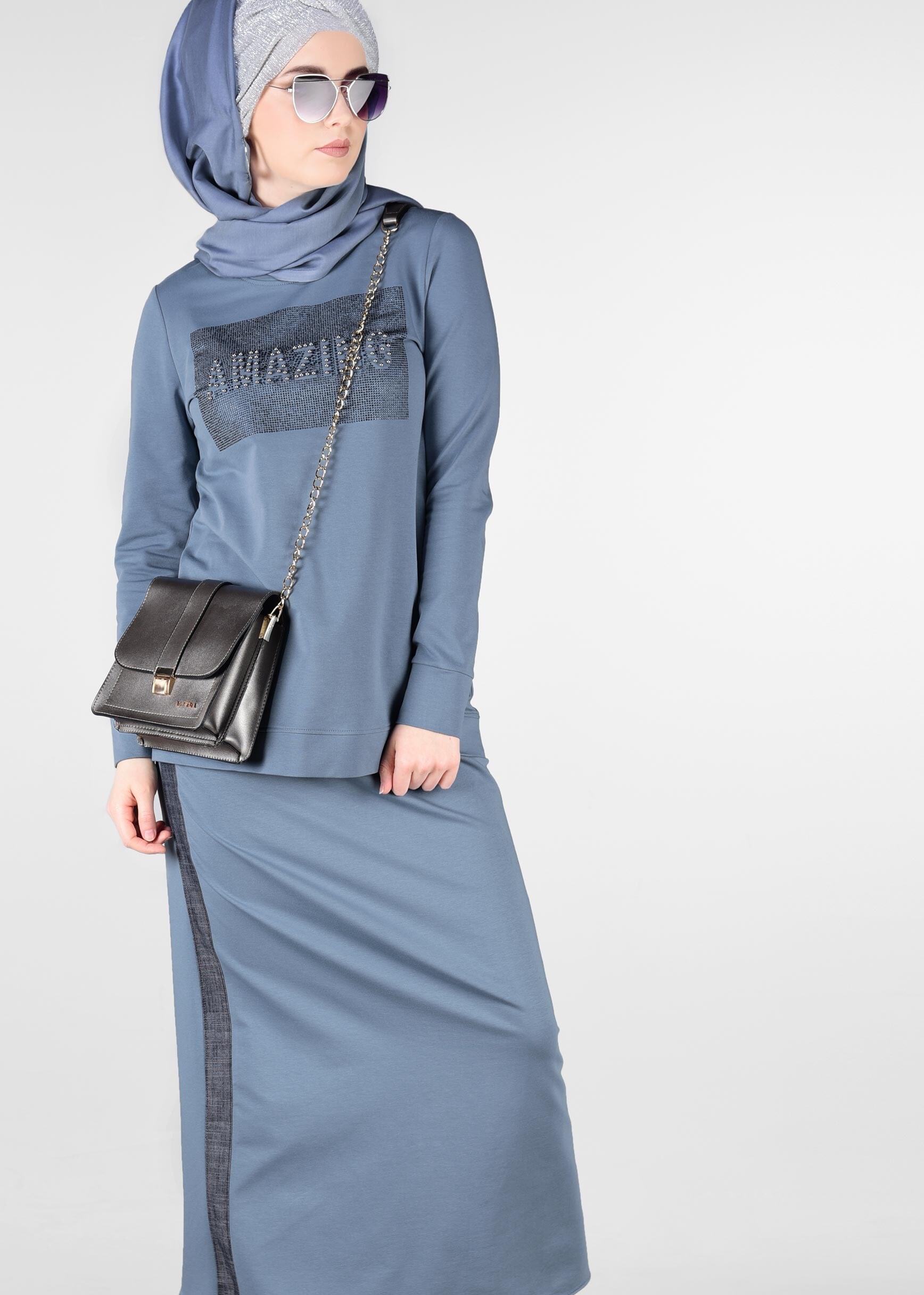 Tesettür giyim MAVİ YANLARI SİM SERİTLİ 2&prime;Lİ ETEKLİ EŞOFMAN TAKIM 4942 