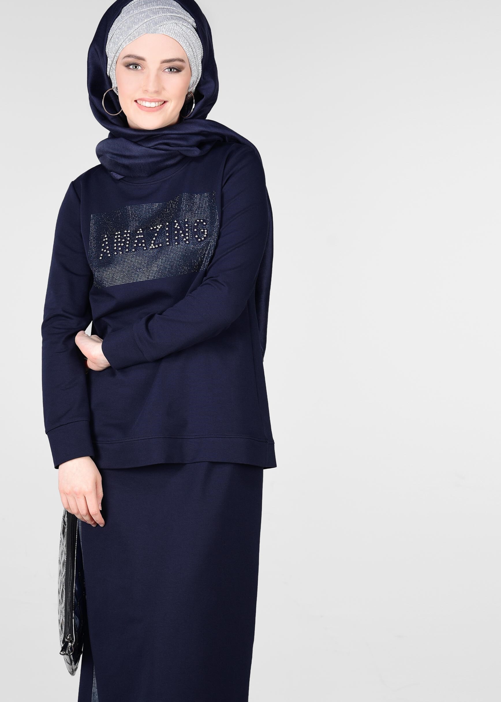 Tesettür giyim LACİVERT YANLARI SİM SERİTLİ 2&prime;Lİ ETEKLİ EŞOFMAN TAKIM 4942 