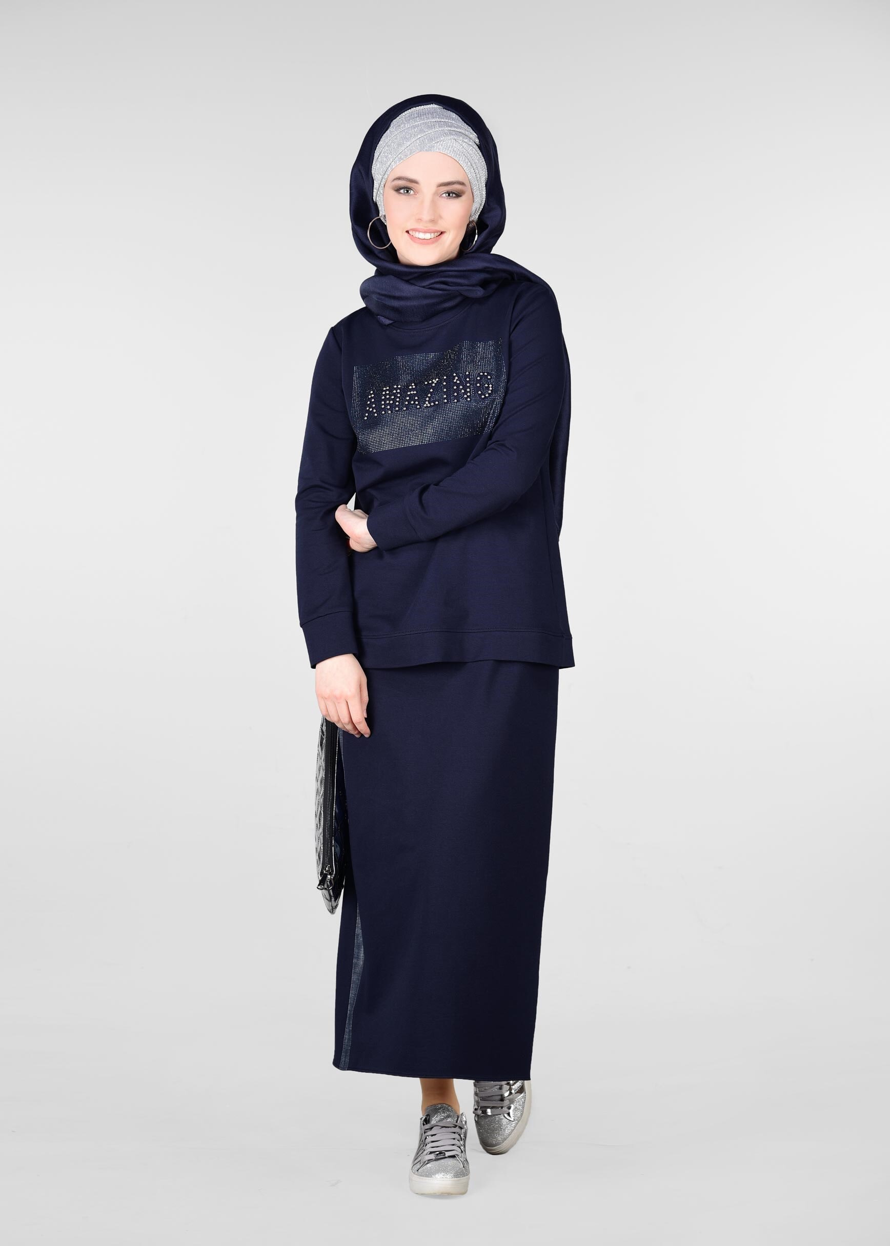 Tesettür giyim LACİVERT YANLARI SİM SERİTLİ 2&prime;Lİ ETEKLİ EŞOFMAN TAKIM 4942 