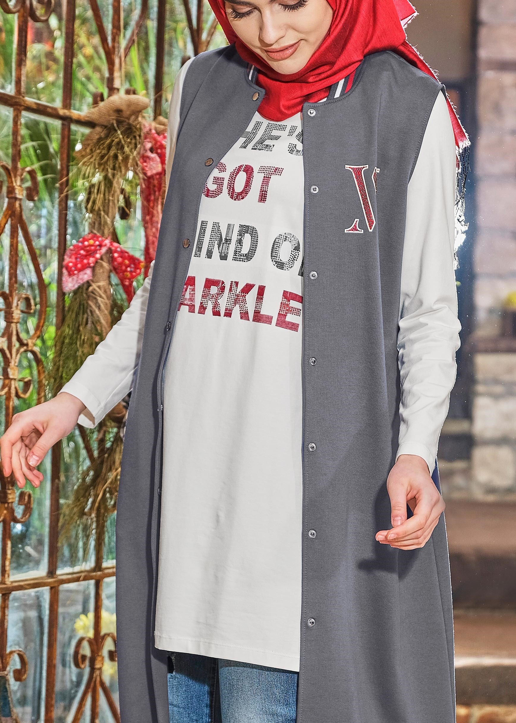 Tesettür giyim GRİ YAZI BASKILI 2&prime;Lİ EŞOFMAN TUNİK 4990