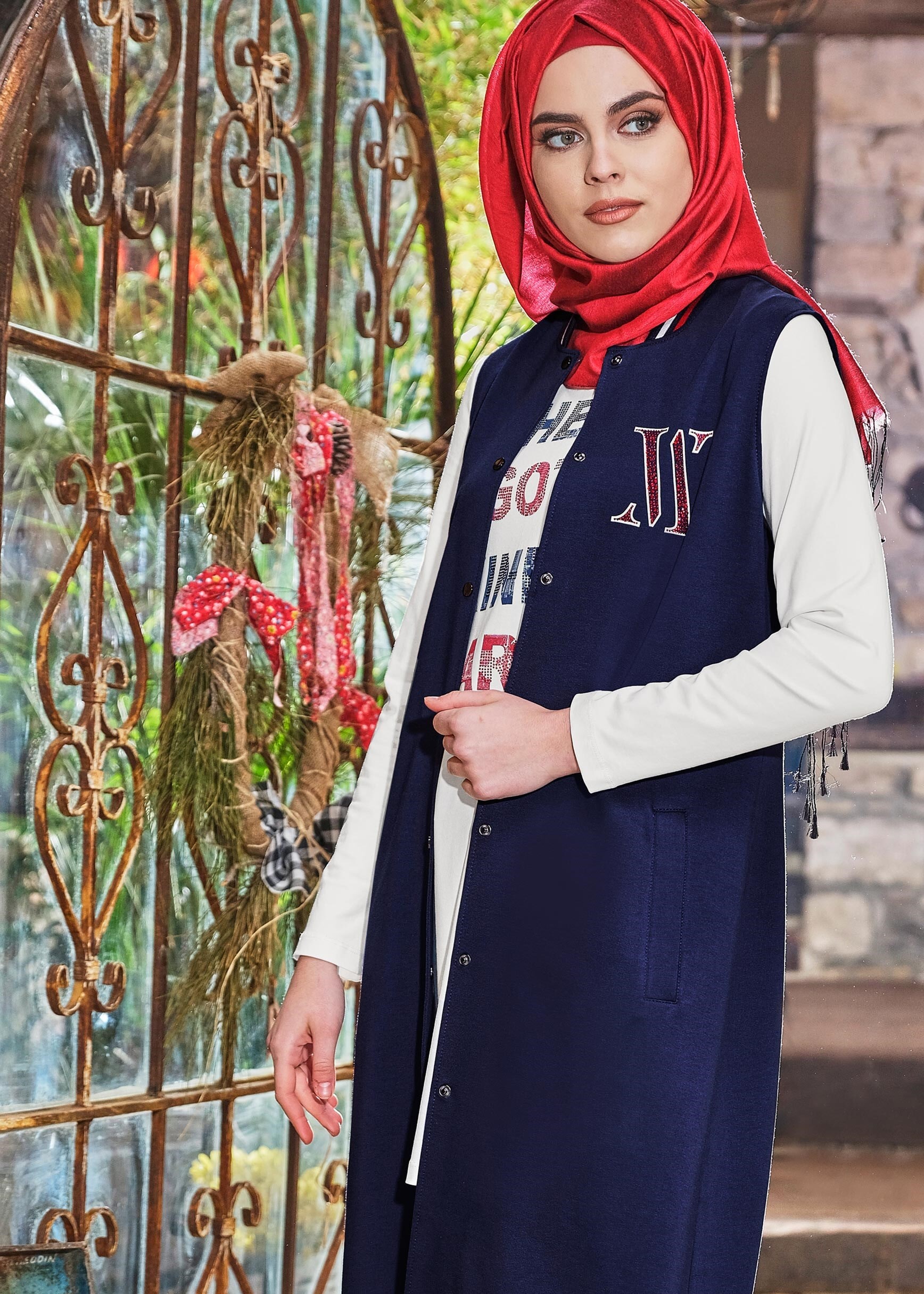 Tesettür giyim LACİVERT YAZI BASKILI 2&prime;Lİ EŞOFMAN TUNİK 4990