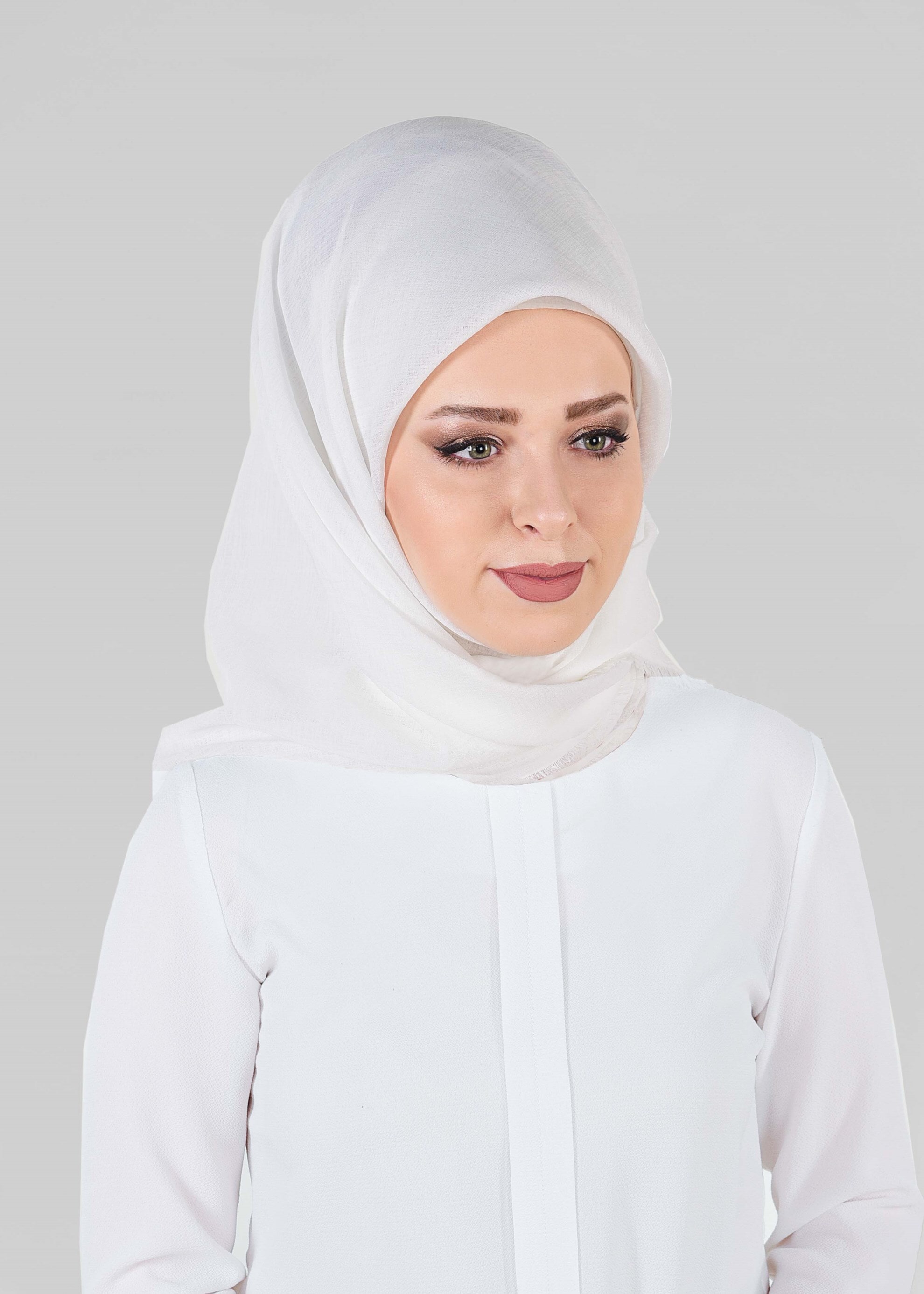 Tesettür giyim EKRU 9901 ALVİNA TAKİNLİ EŞARP