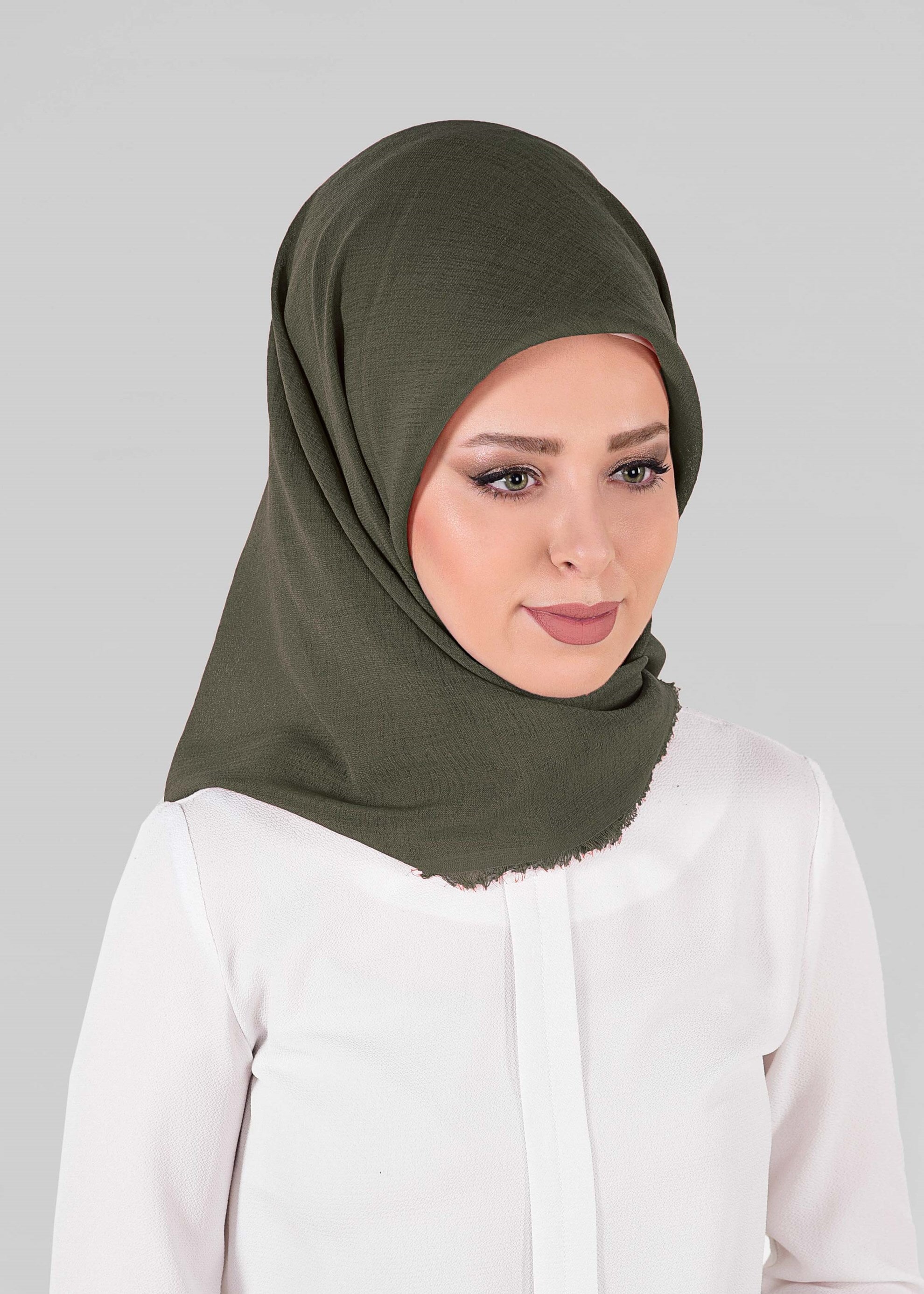 Tesettür giyim HAKİ 9901 ALVİNA TAKİNLİ EŞARP