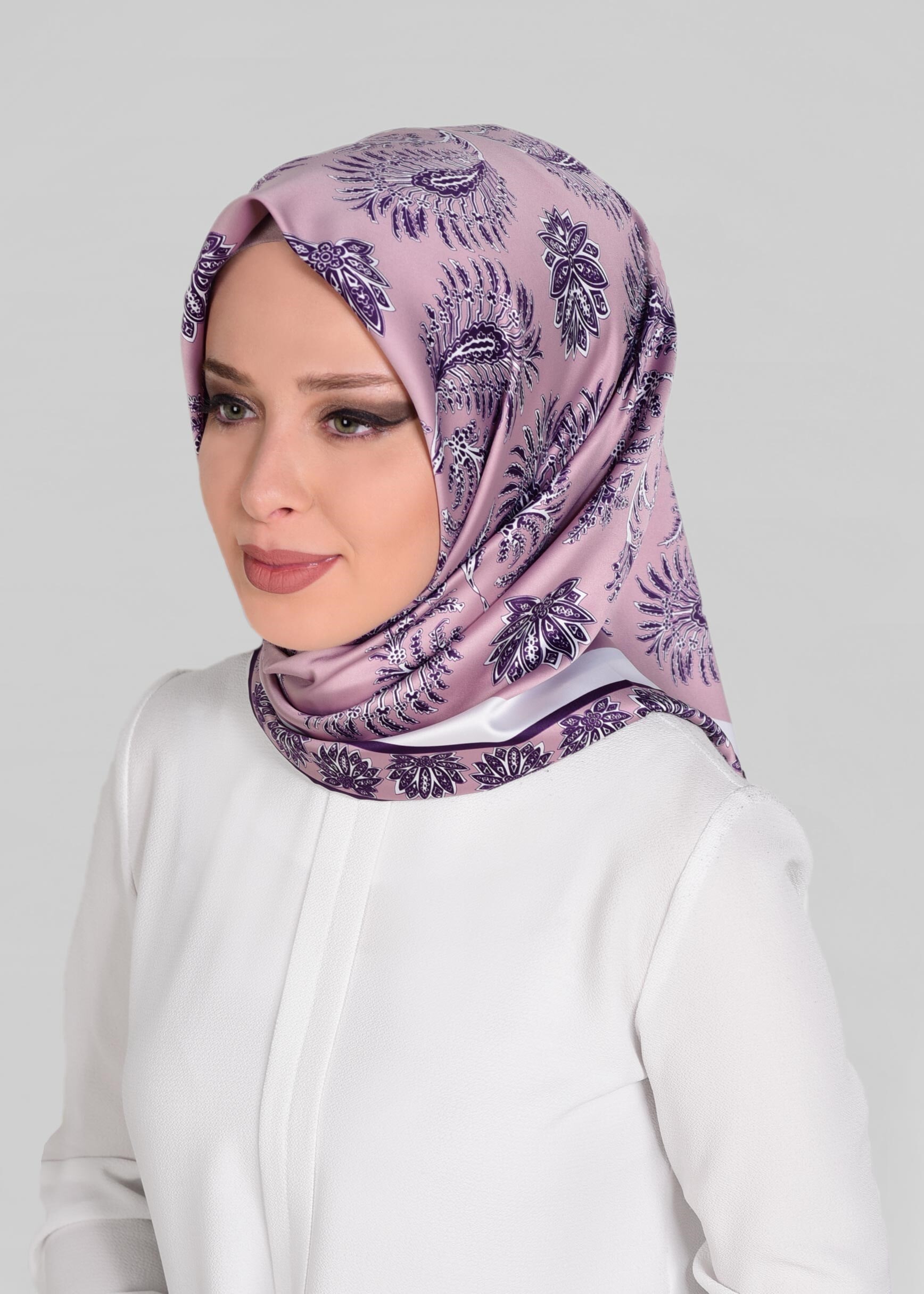 Tesettür giyim PEMBE 4469-1 ALVİNA DESENLİ EŞARP