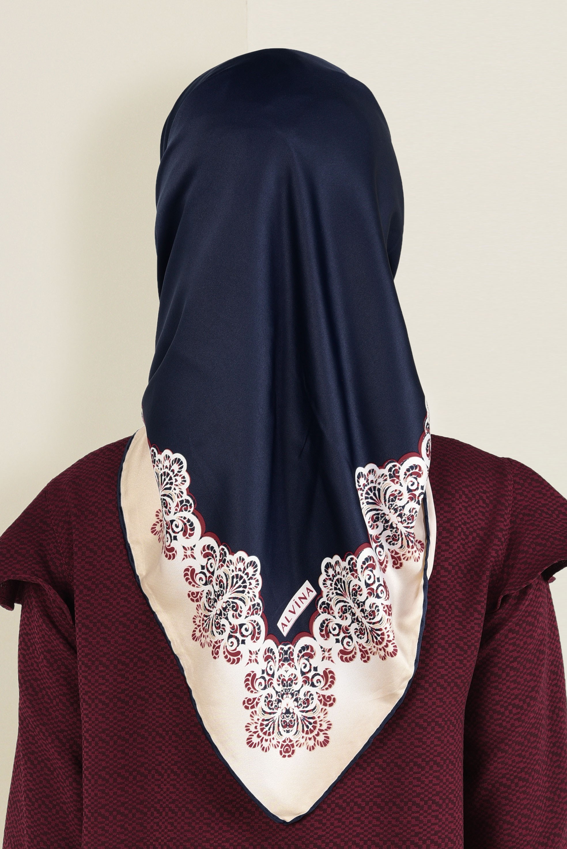 Tesettür giyim LACİVERT 4470-1 ALVİNA DESENLİ EŞARP