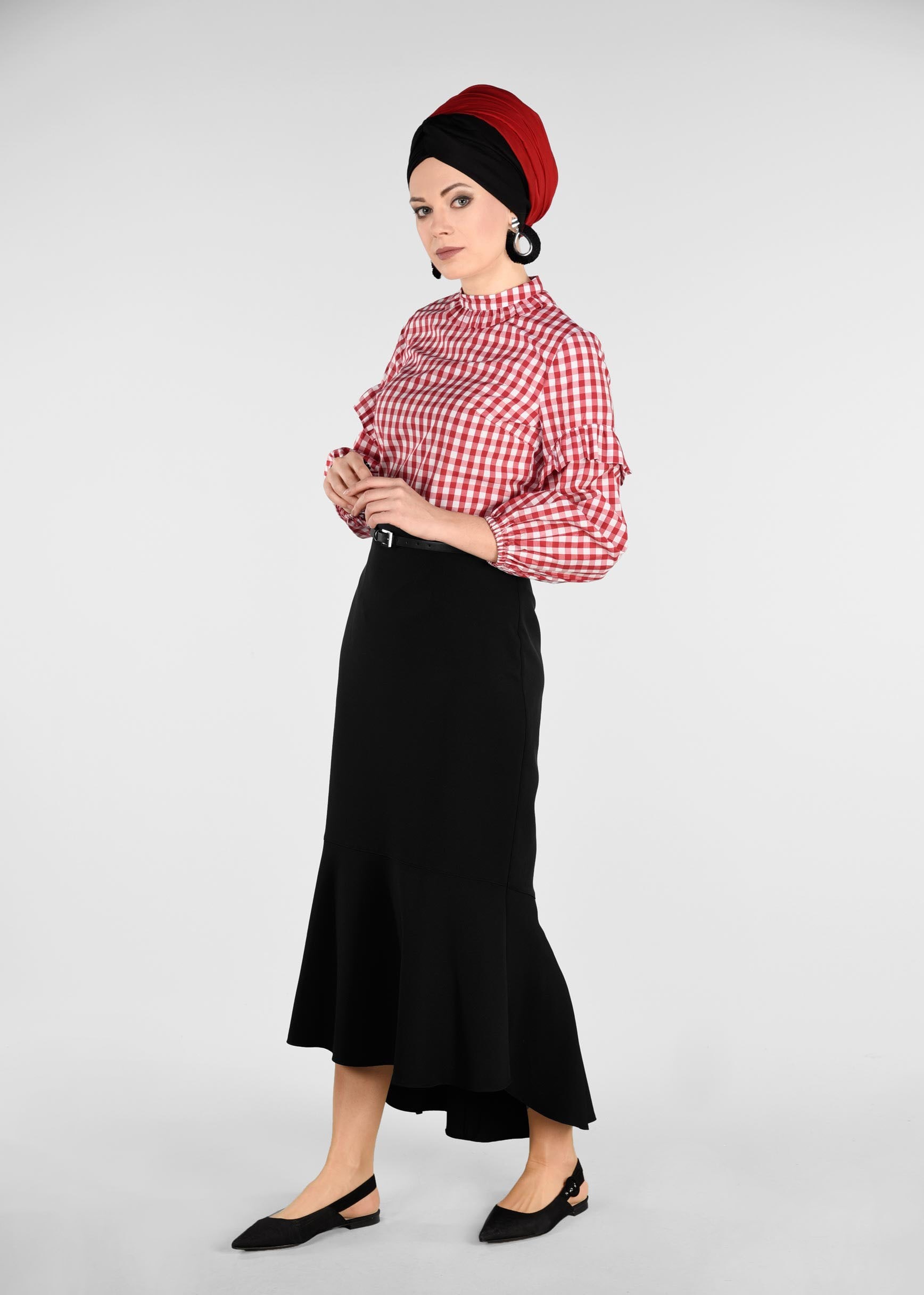 Tesettür giyim SİYAH BALIK MODEL ETEK UCU FIRFIR DETAYLI ETEK 6158