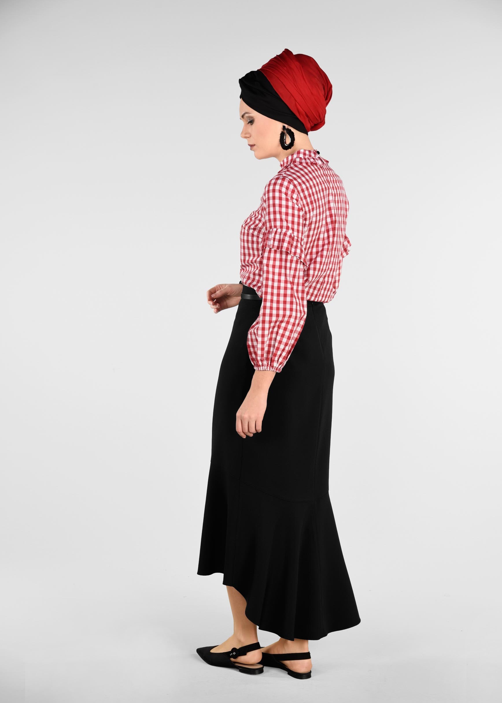 Tesettür giyim SİYAH BALIK MODEL ETEK UCU FIRFIR DETAYLI ETEK 6158