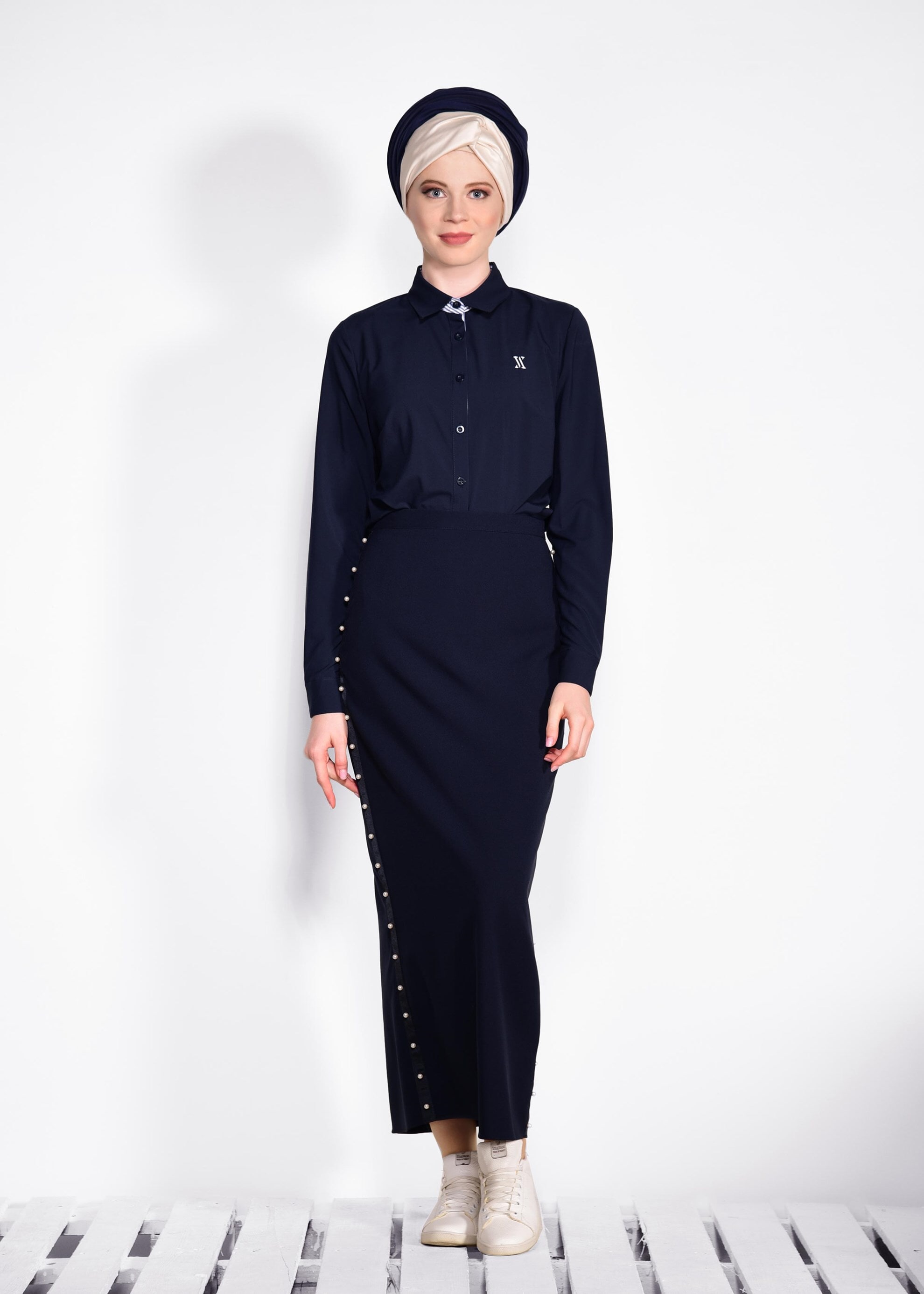 Tesettür giyim LACİVERT İNCİ İŞLEMELİ ETEK 6159