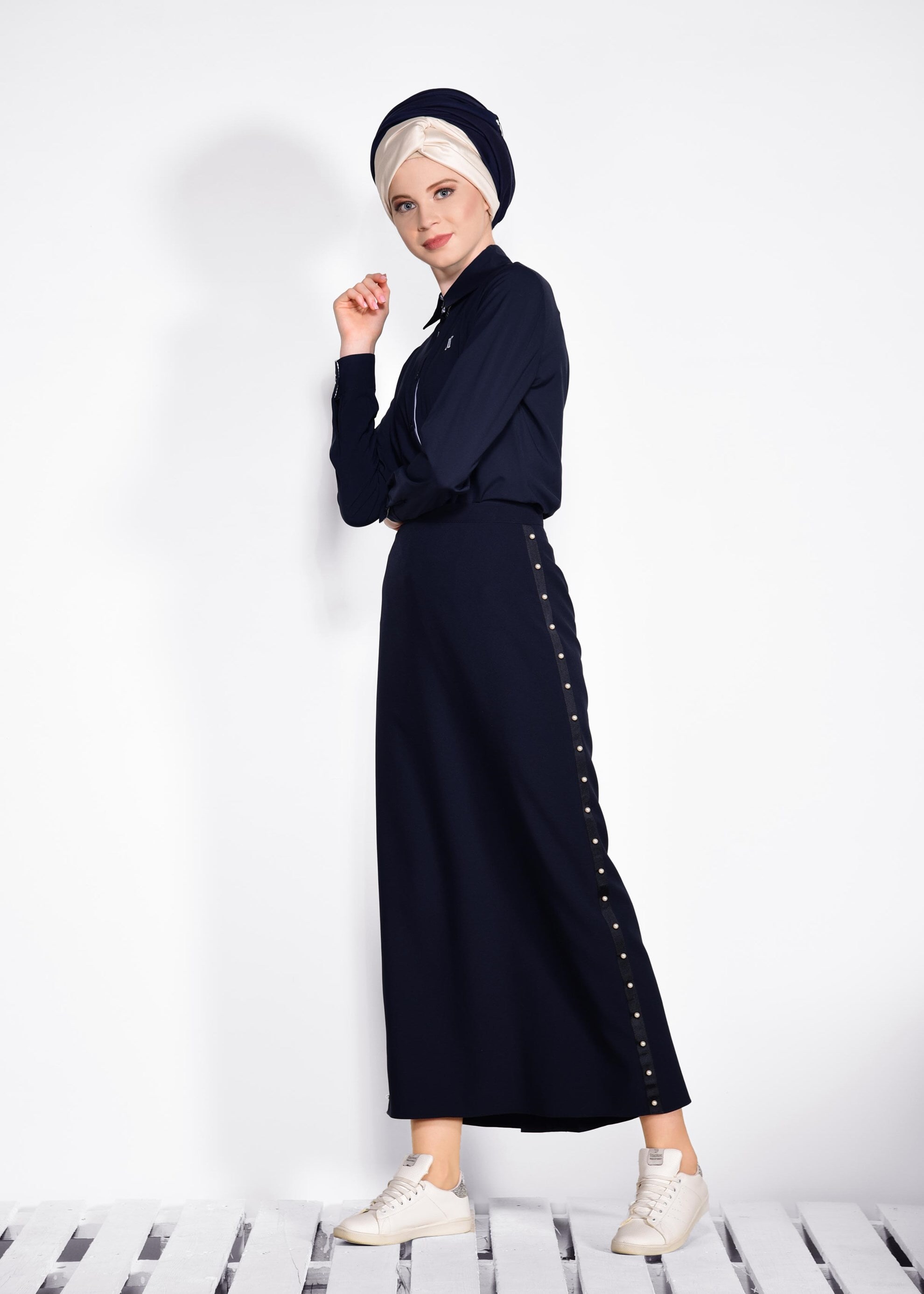 Tesettür giyim LACİVERT İNCİ İŞLEMELİ ETEK 6159