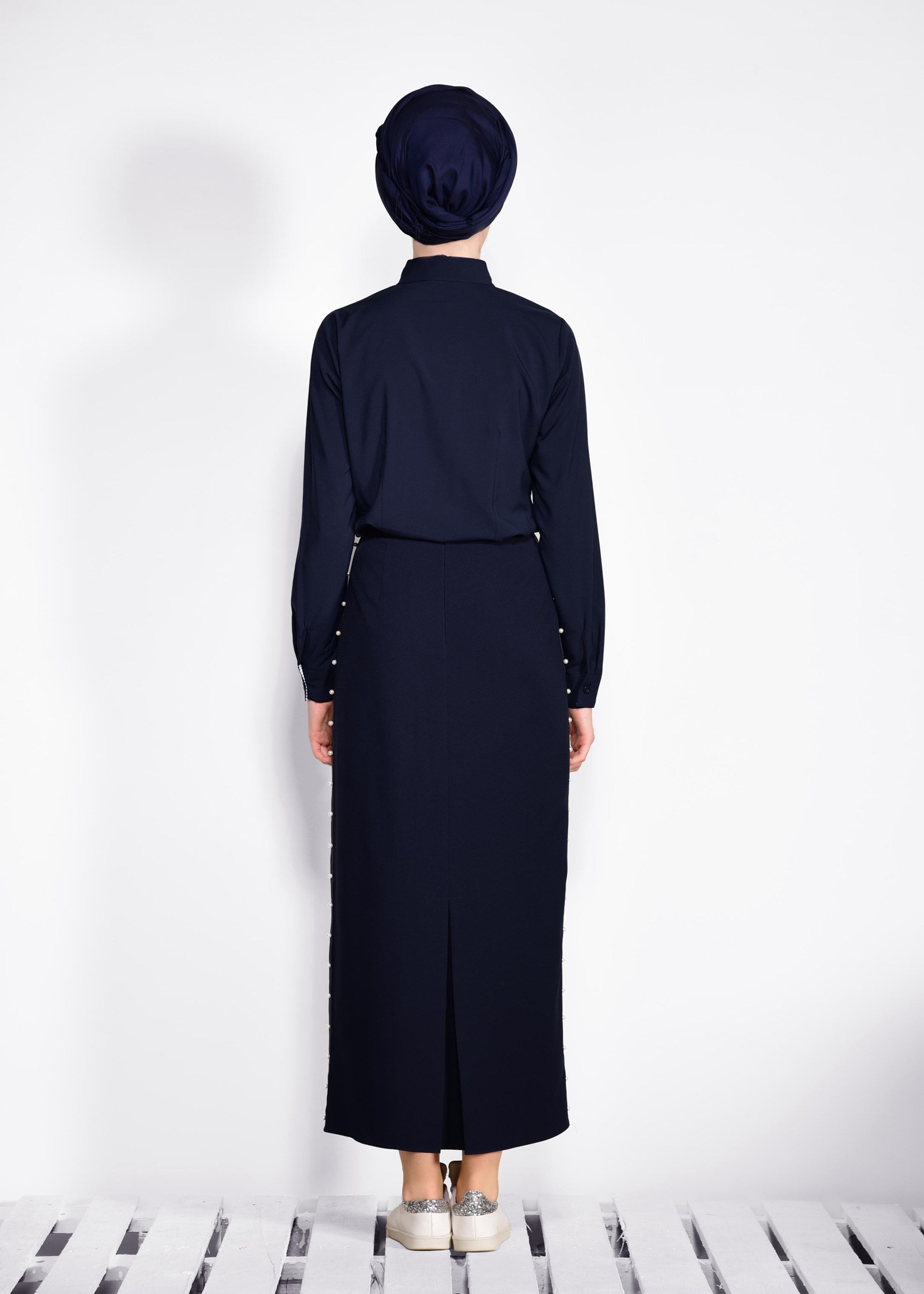 Tesettür giyim LACİVERT İNCİ İŞLEMELİ ETEK 6159