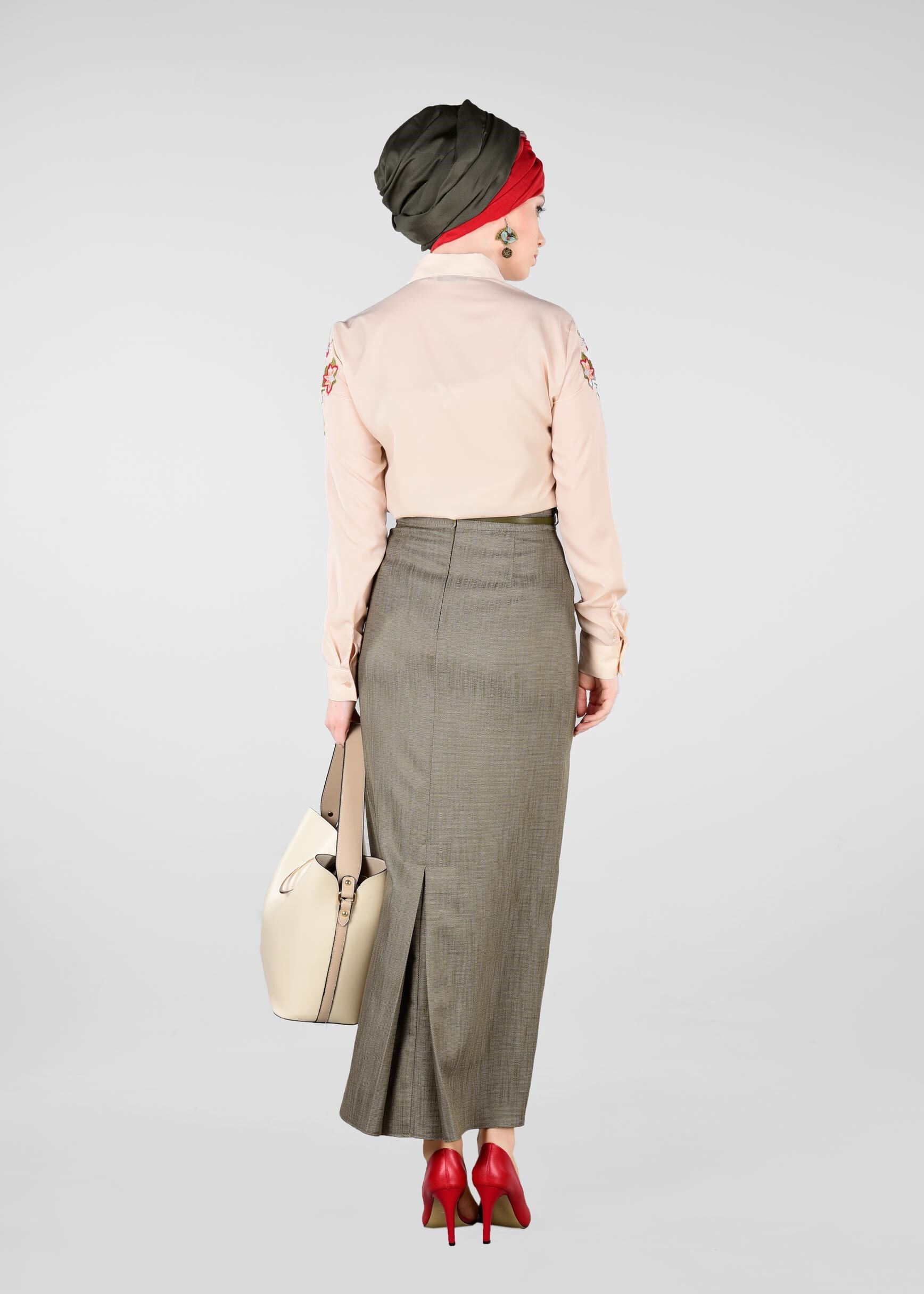 Tesettür giyim HAKİ DESENLİ GİZLİ YIRTMAÇLI ETEK 6166