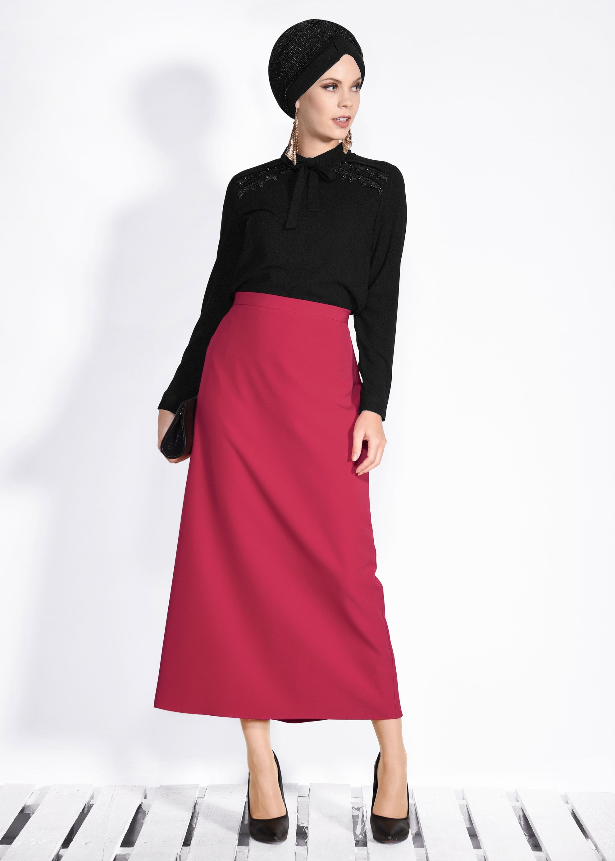 Tesettür giyim KIRMIZI GİZLİ YIRTMAÇLI KLASİK KESİM ETEK 6167