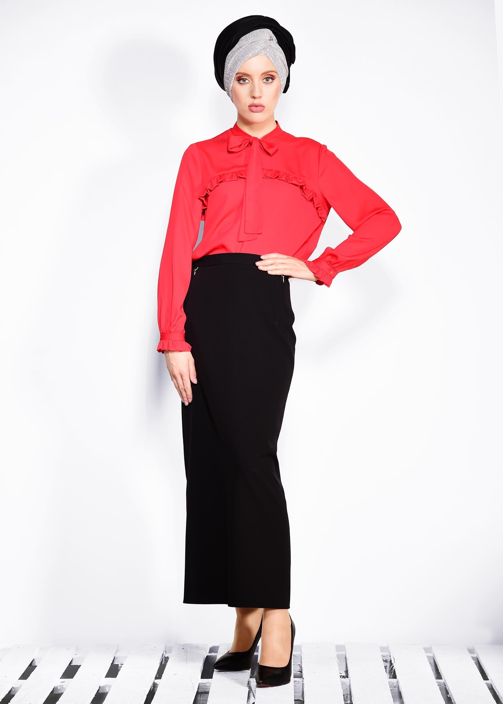 Tesettür giyim SİYAH GİZLİ YIRTMAÇLI ETEK 6172