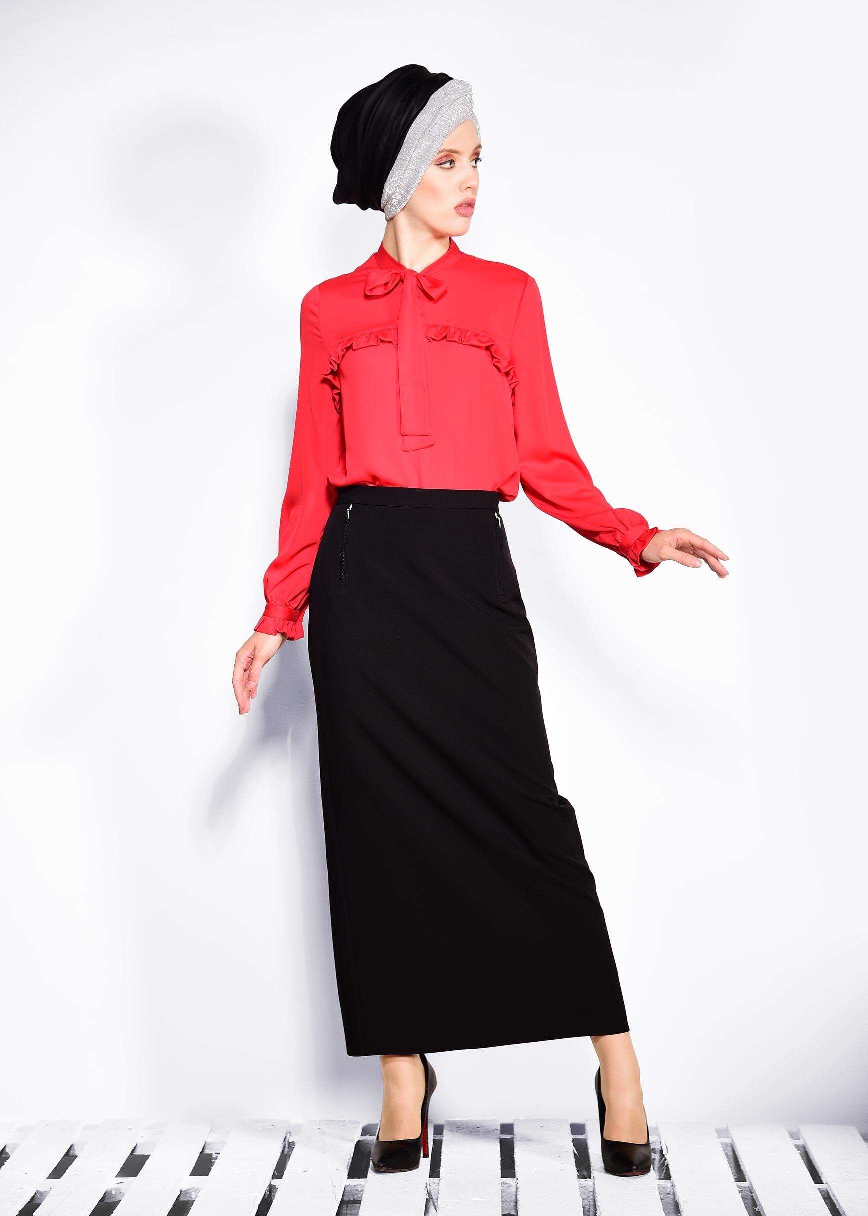 Tesettür giyim SİYAH GİZLİ YIRTMAÇLI ETEK 6172