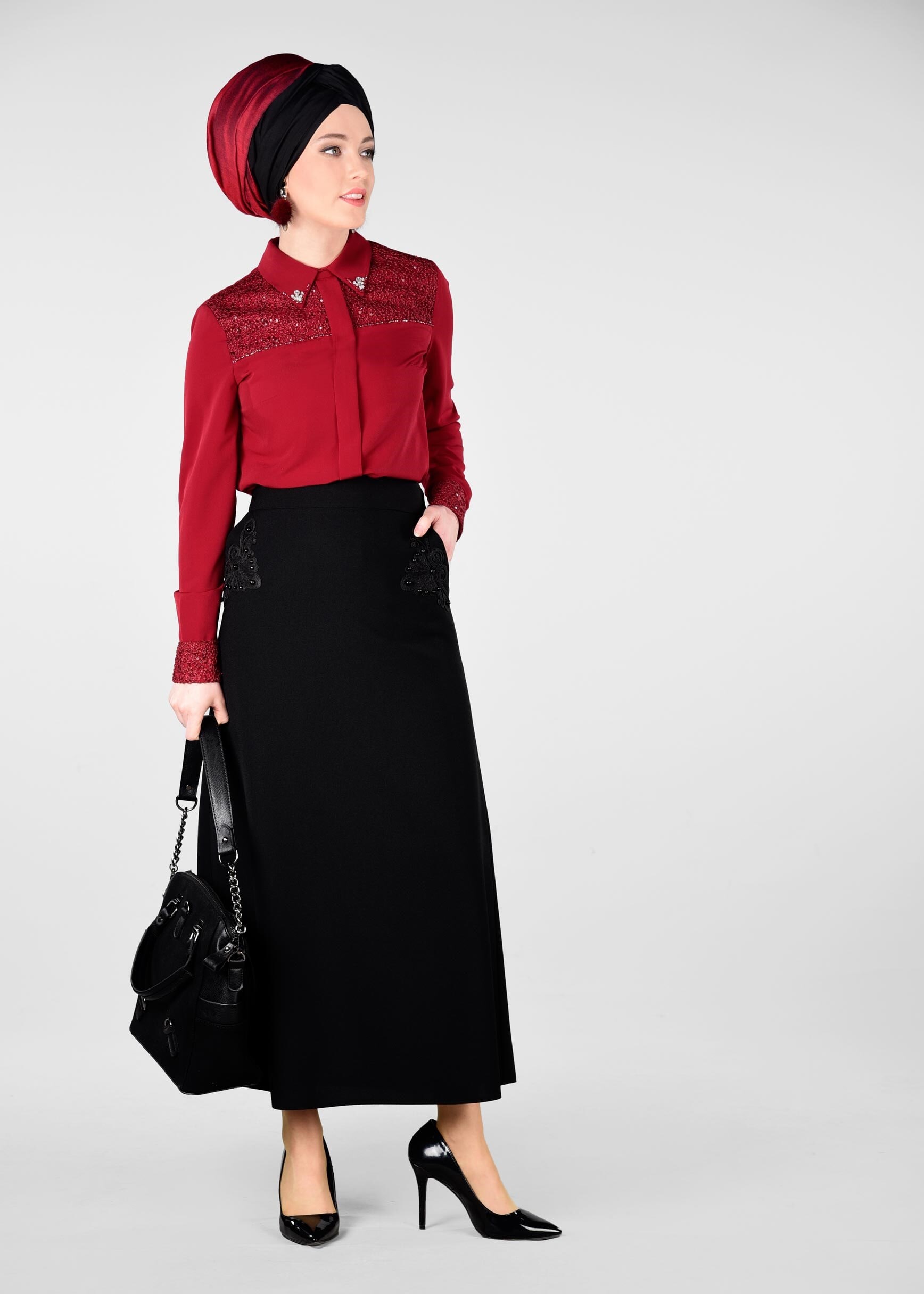 Tesettür giyim SİYAH NAKIŞ DETAYLI ETEK 6176