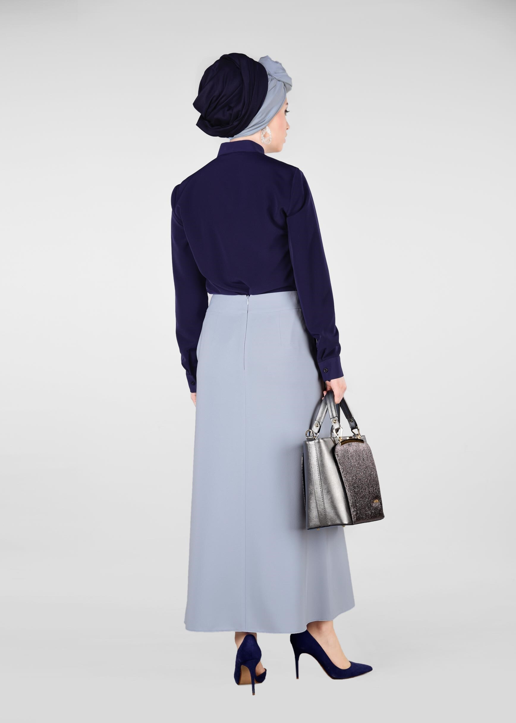 Tesettür giyim MAVİ NAKIŞ DETAYLI ETEK 6176