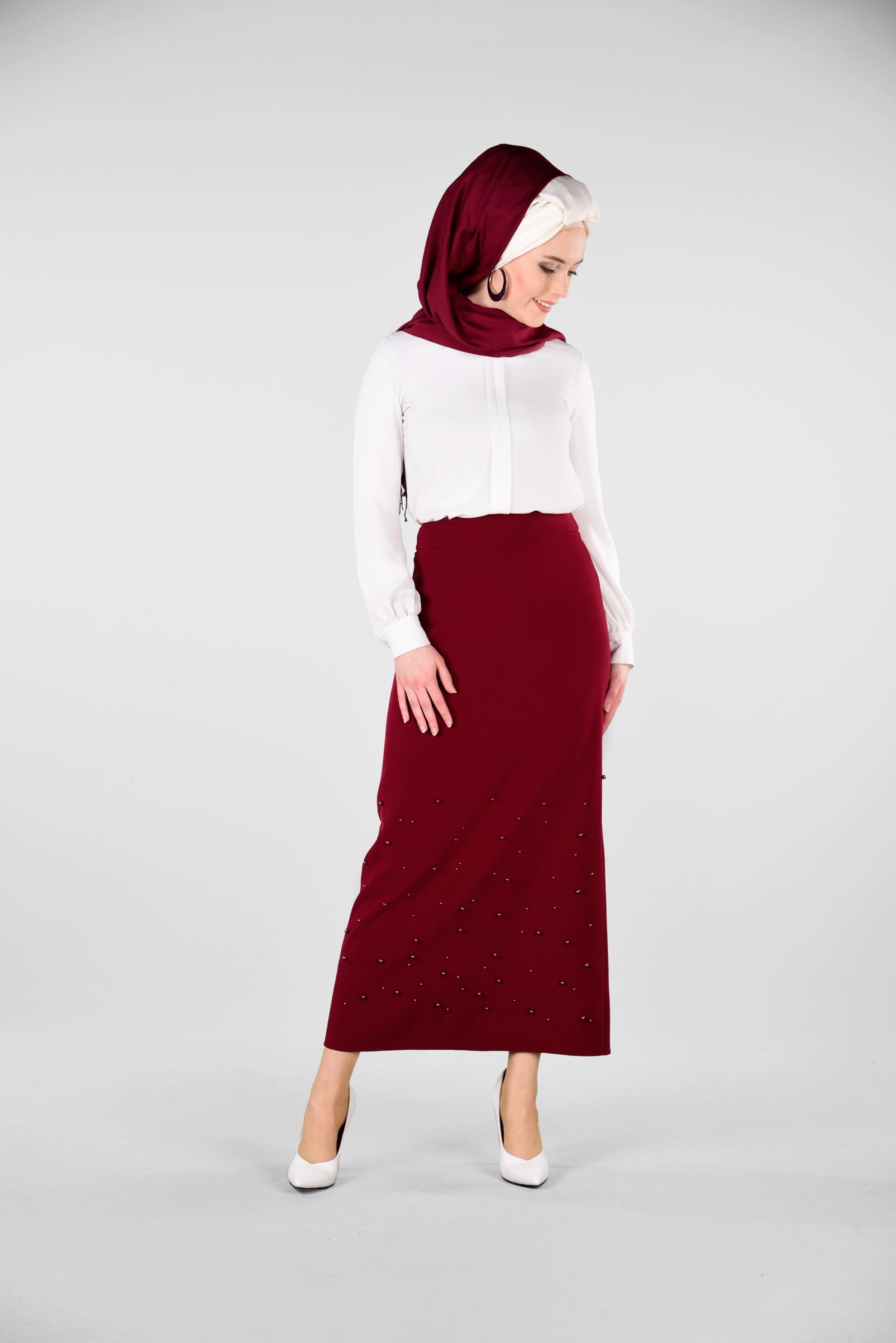 Tesettür giyim BORDO İNCİLİ GİZLİ YIRTMAÇLI ETEK 6178