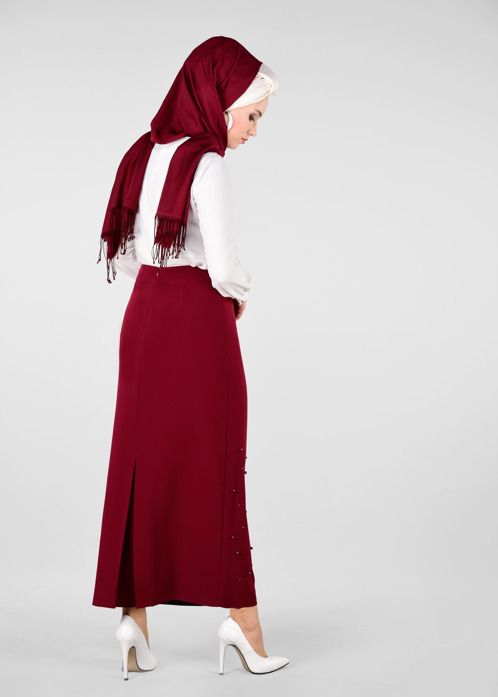 Tesettür giyim BORDO İNCİLİ GİZLİ YIRTMAÇLI ETEK 6178