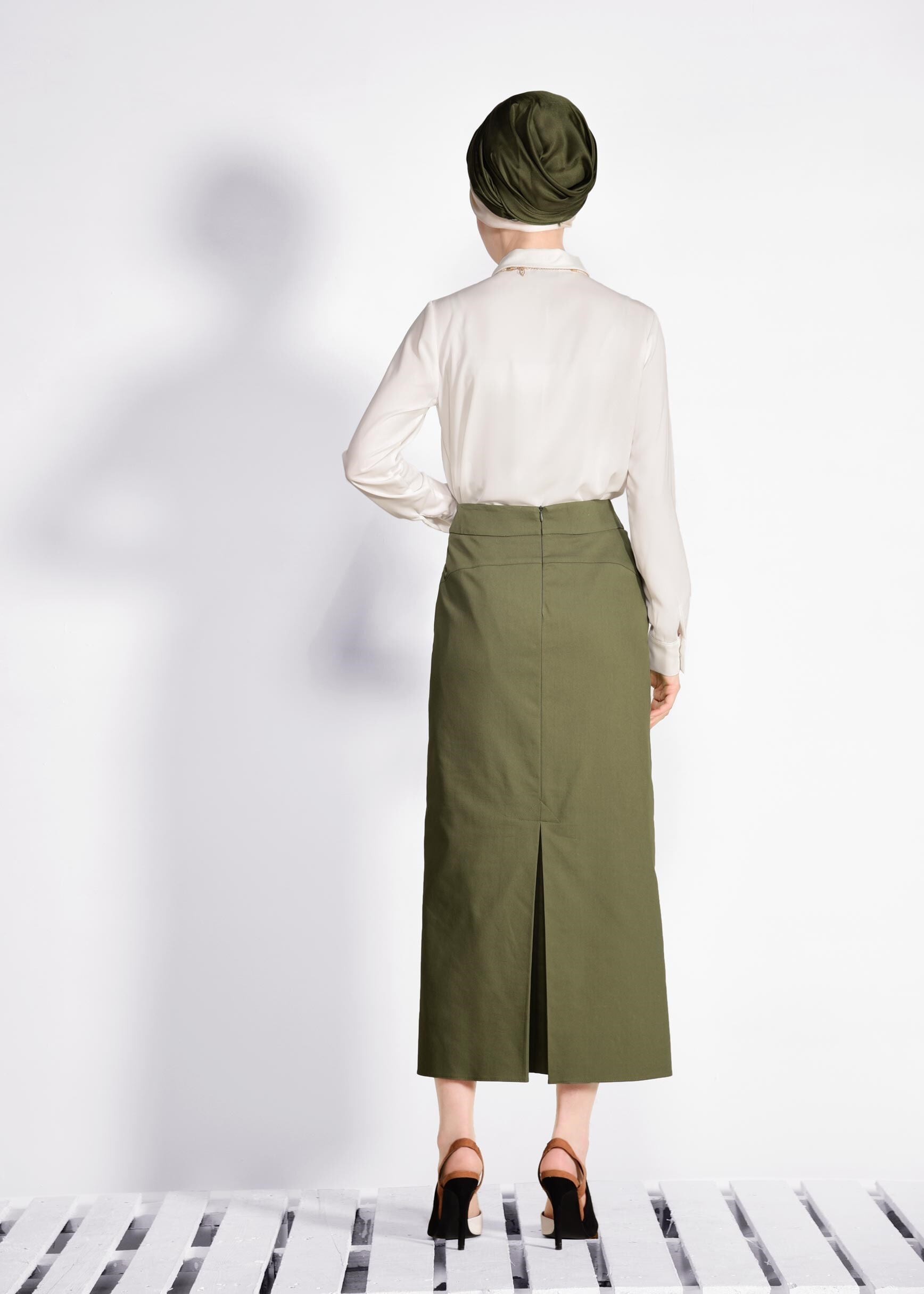 Tesettür giyim HAKİ FERMUAR DETAYLI ETEK 6179