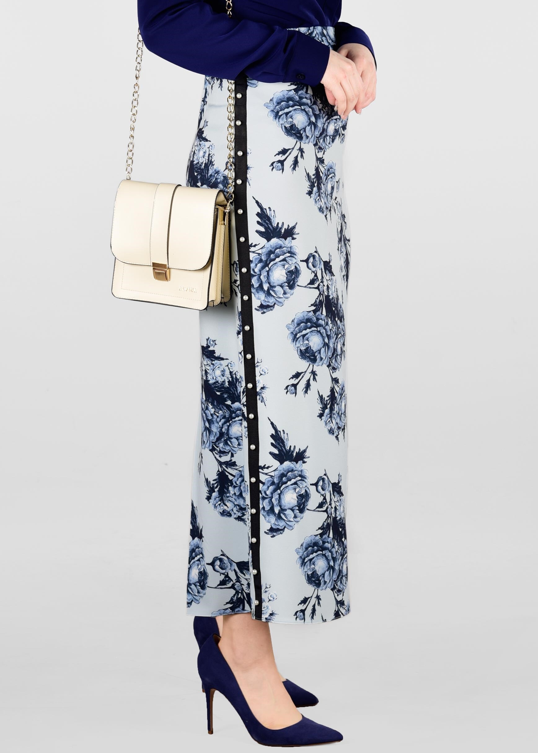 Tesettür giyim MAVİ ÇİÇEK DESENLİ İNCİLİ ETEK 6180