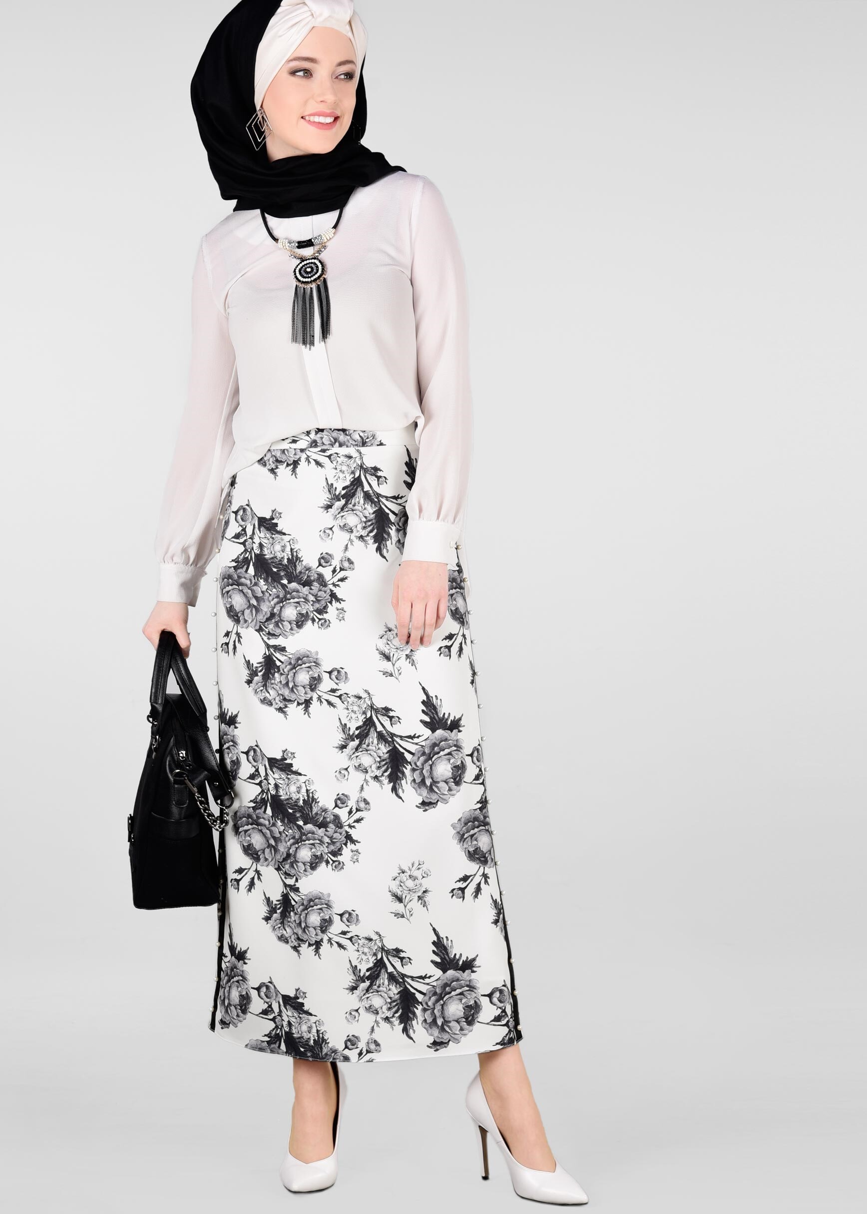 Tesettür giyim GRİ ÇİÇEK DESENLİ İNCİLİ ETEK 6180
