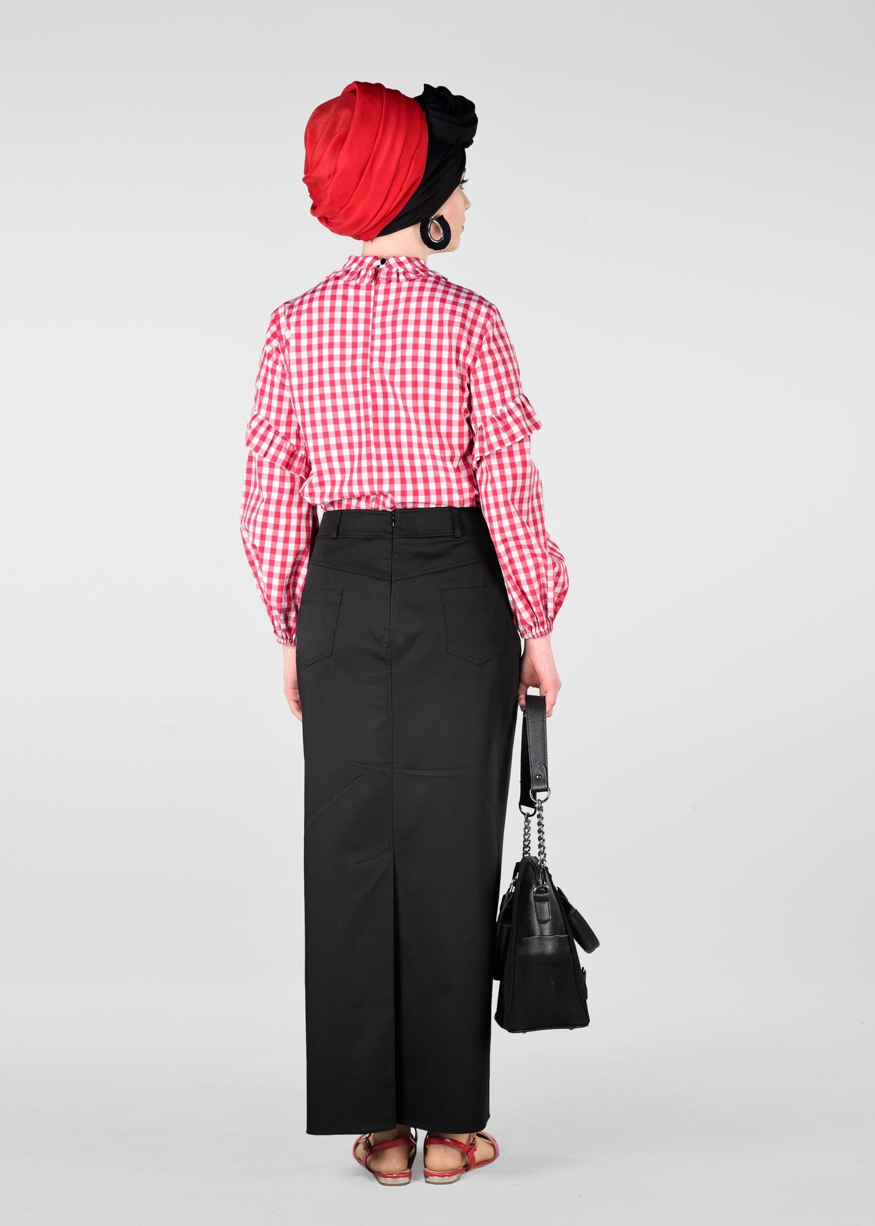 Tesettür giyim SİYAH GİZLİ YIRTMAÇLI DÜZ ETEK 6181