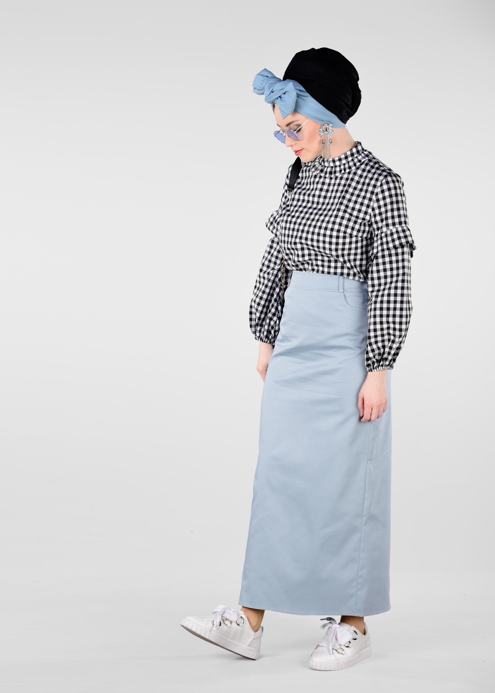 Tesettür giyim MAVİ GİZLİ YIRTMAÇLI DÜZ ETEK 6181