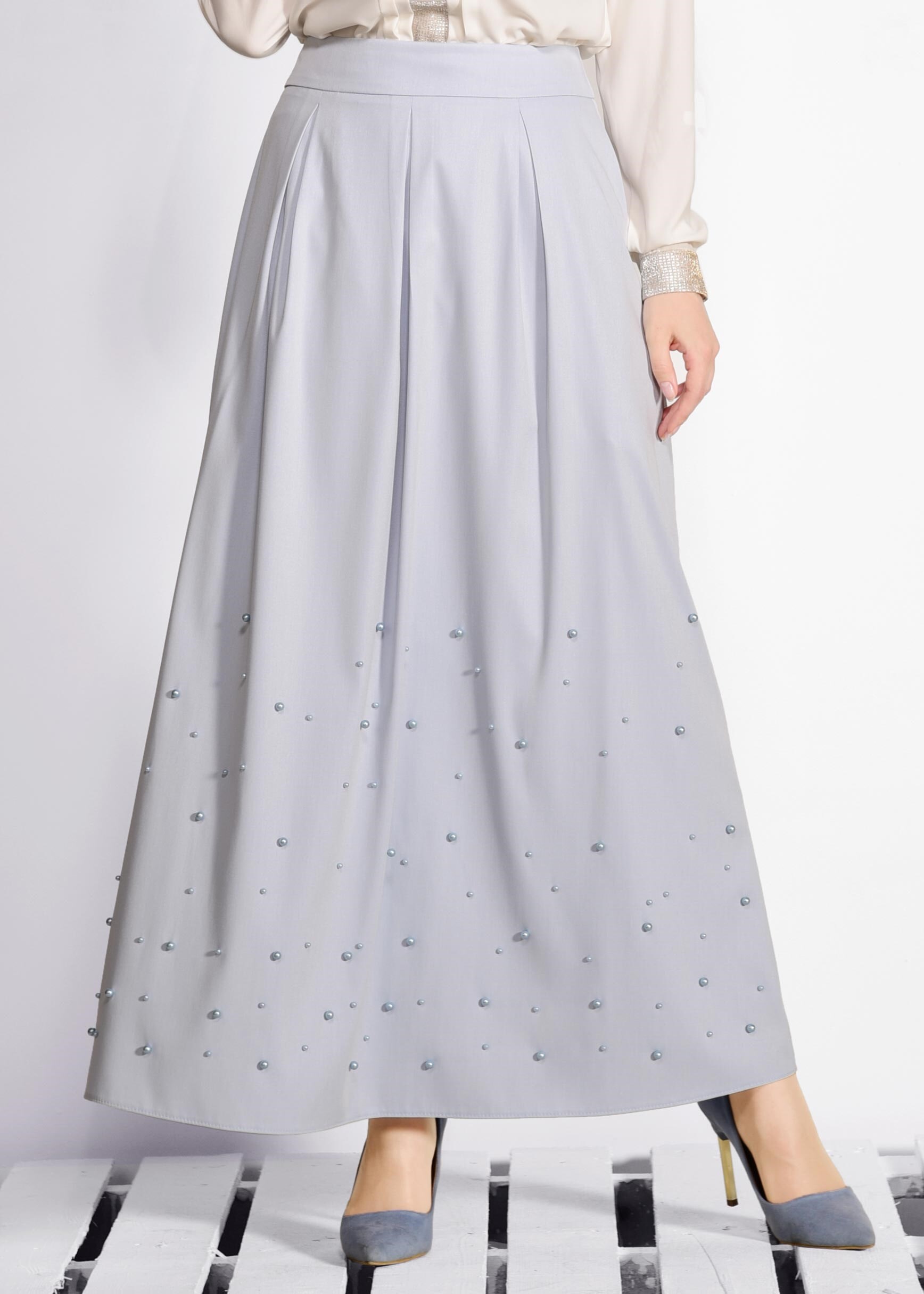 Tesettür giyim MAVİ İNCİLİ PİLELİ ETEK 6187