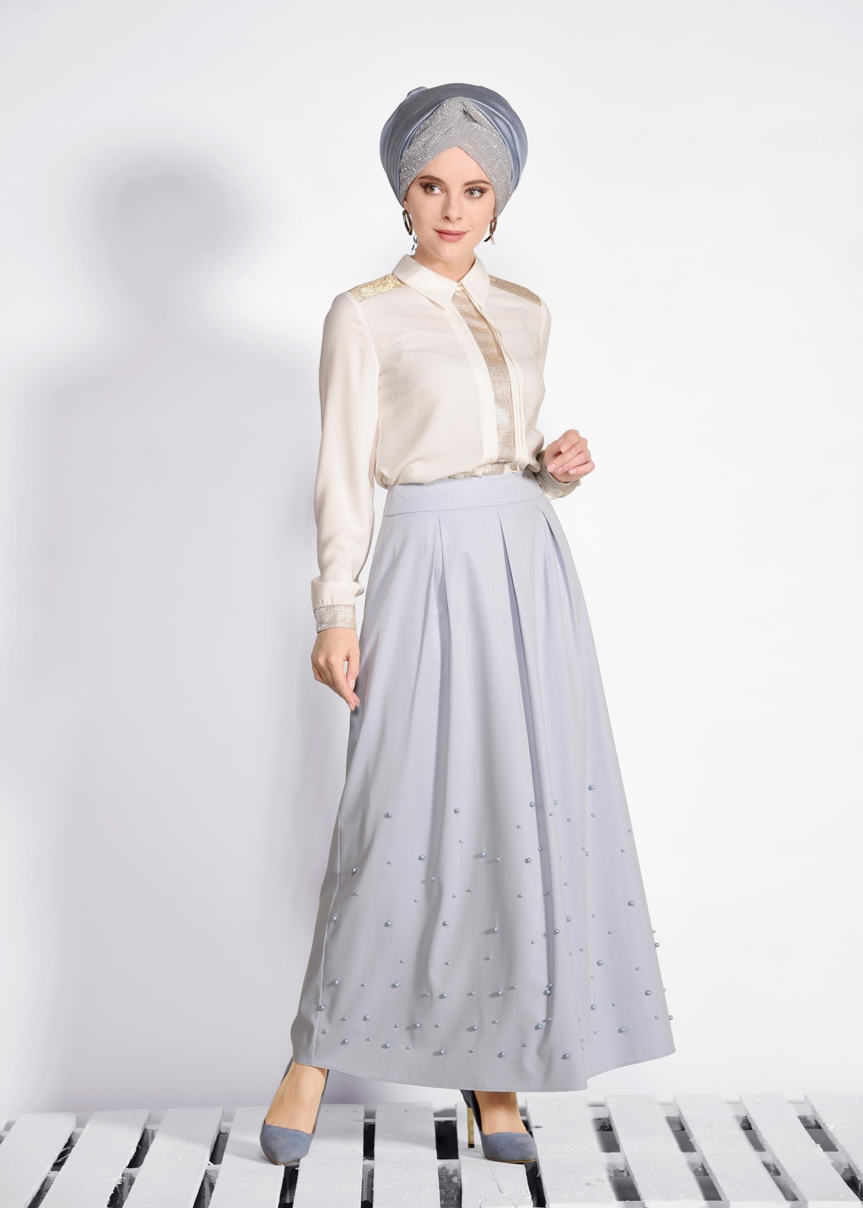 Tesettür giyim MAVİ İNCİLİ PİLELİ ETEK 6187