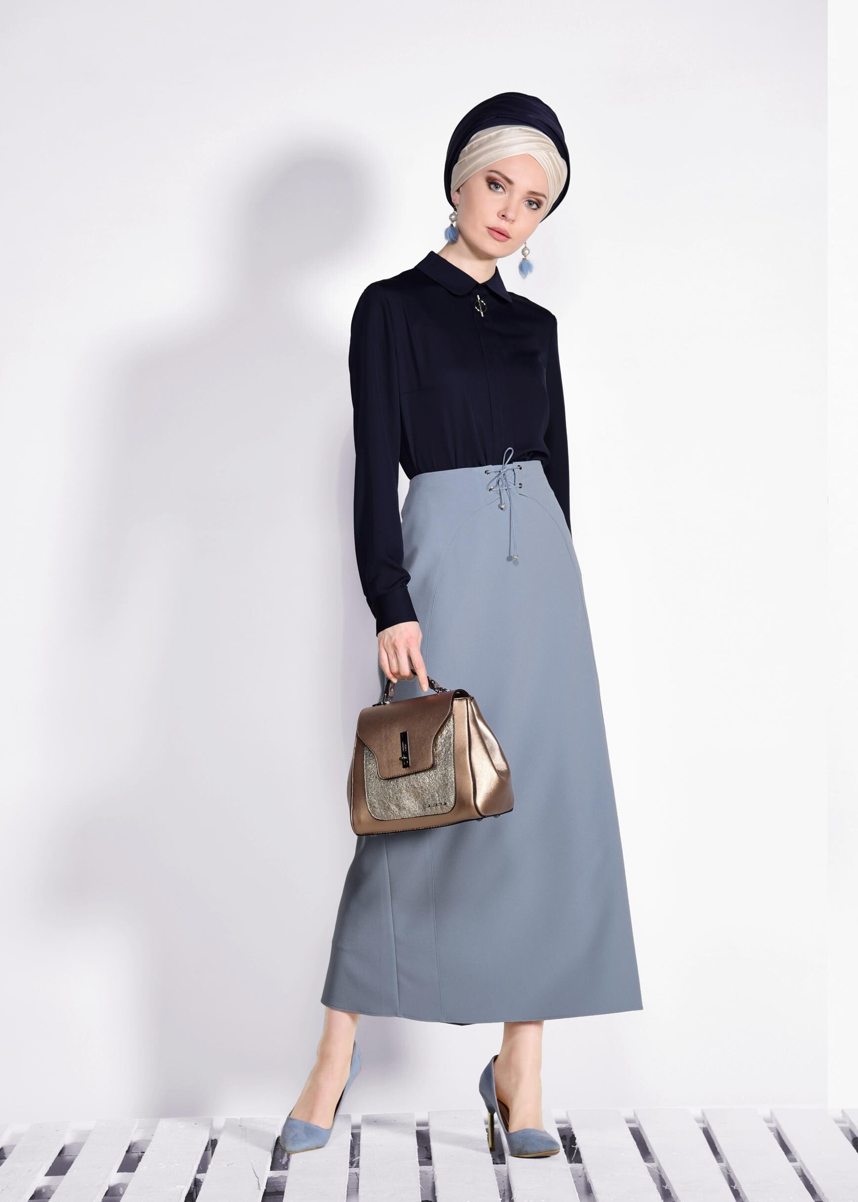 Tesettür giyim MAVİ BAĞCIK DETAYLI GİZLİ YIRTMAÇLI ETEK 6188