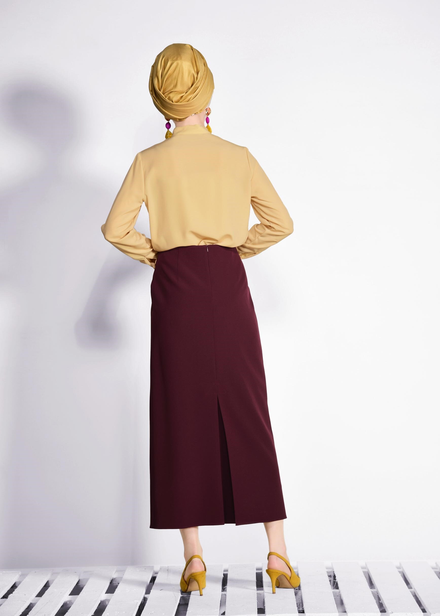 Tesettür giyim BORDO BAĞCIK DETAYLI GİZLİ YIRTMAÇLI ETEK 6188