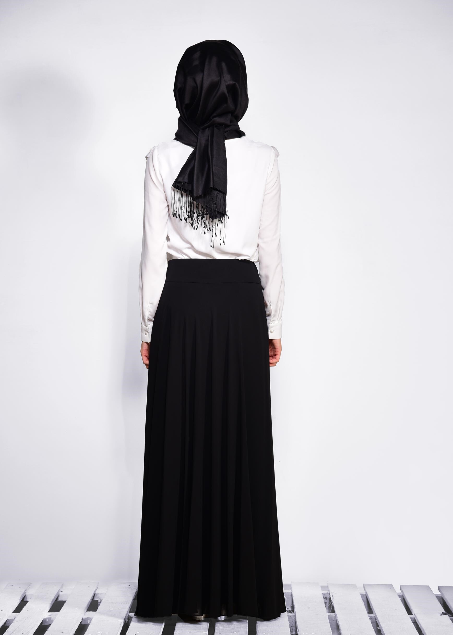 Tesettür giyim SİYAH TAŞ İŞLEMELİ ŞİFON ETEK 6194