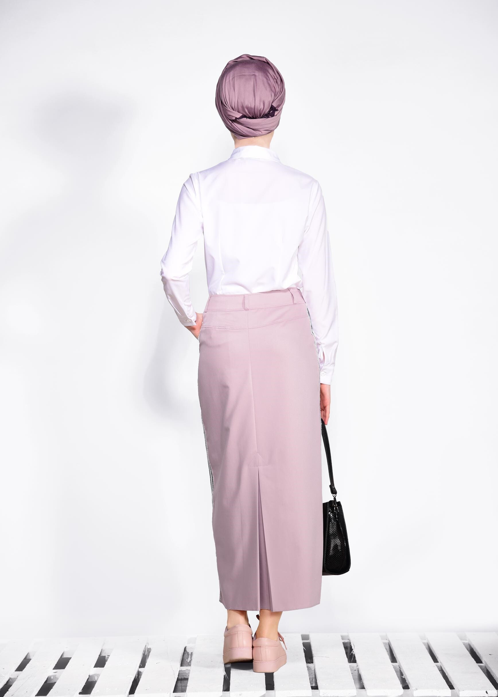 Tesettür giyim PUDRA YANLARI SİM ŞERİTLİ ETEK 6199