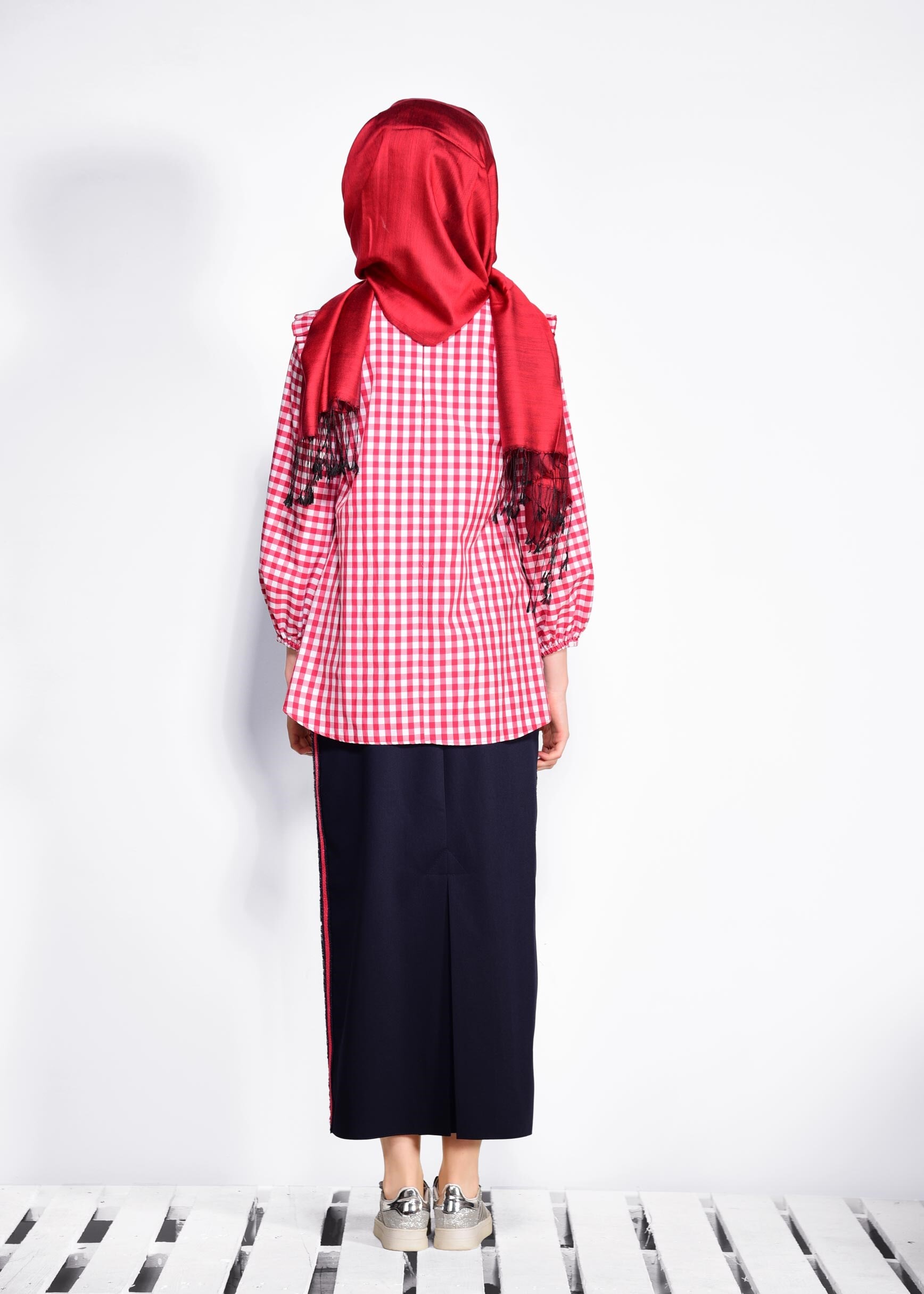 Tesettür giyim LACİVERT YANLARI SİM ŞERİTLİ ETEK 6199