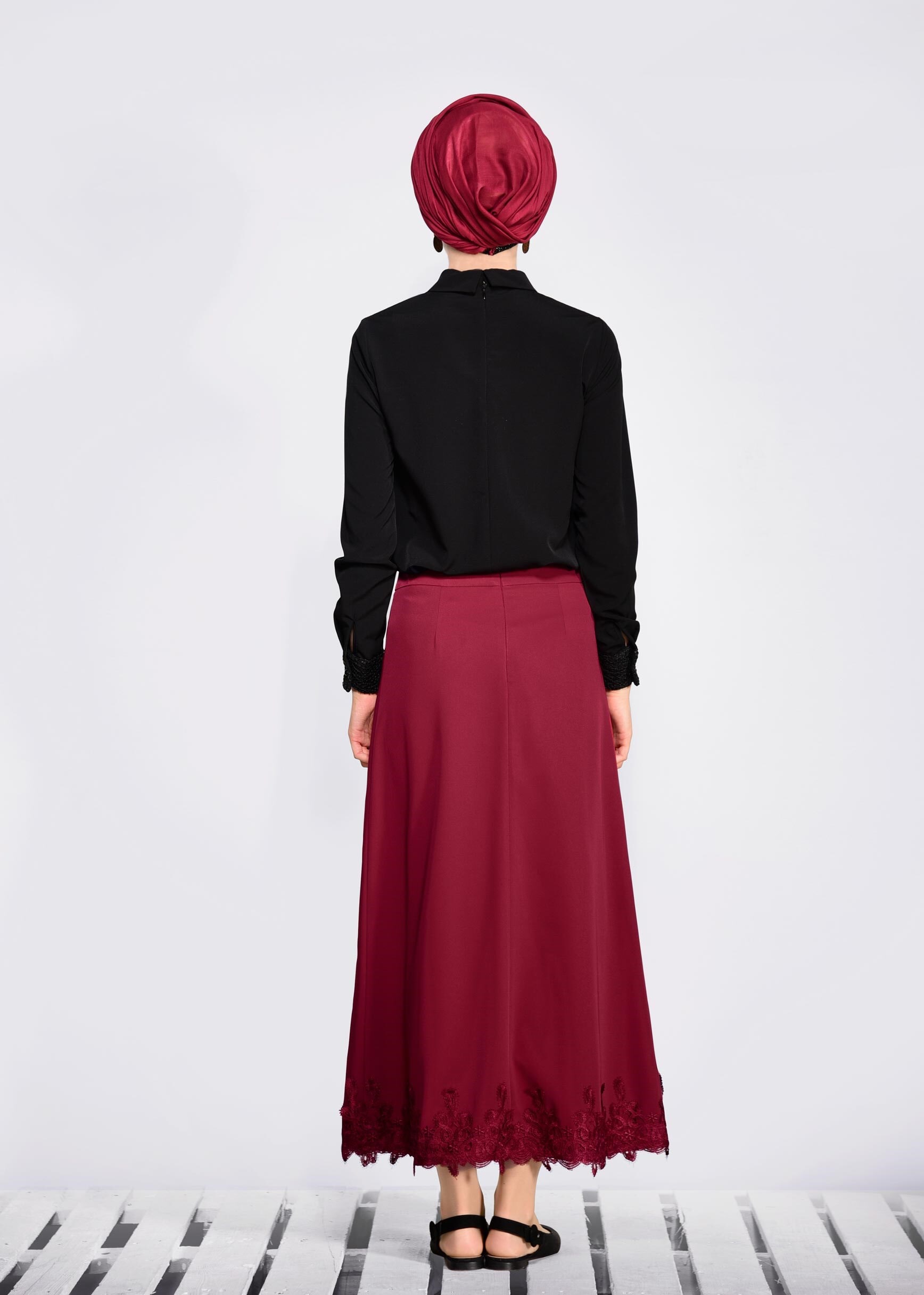Tesettür giyim BORDO ETEK UCU DANTELLİ ETEK 6201