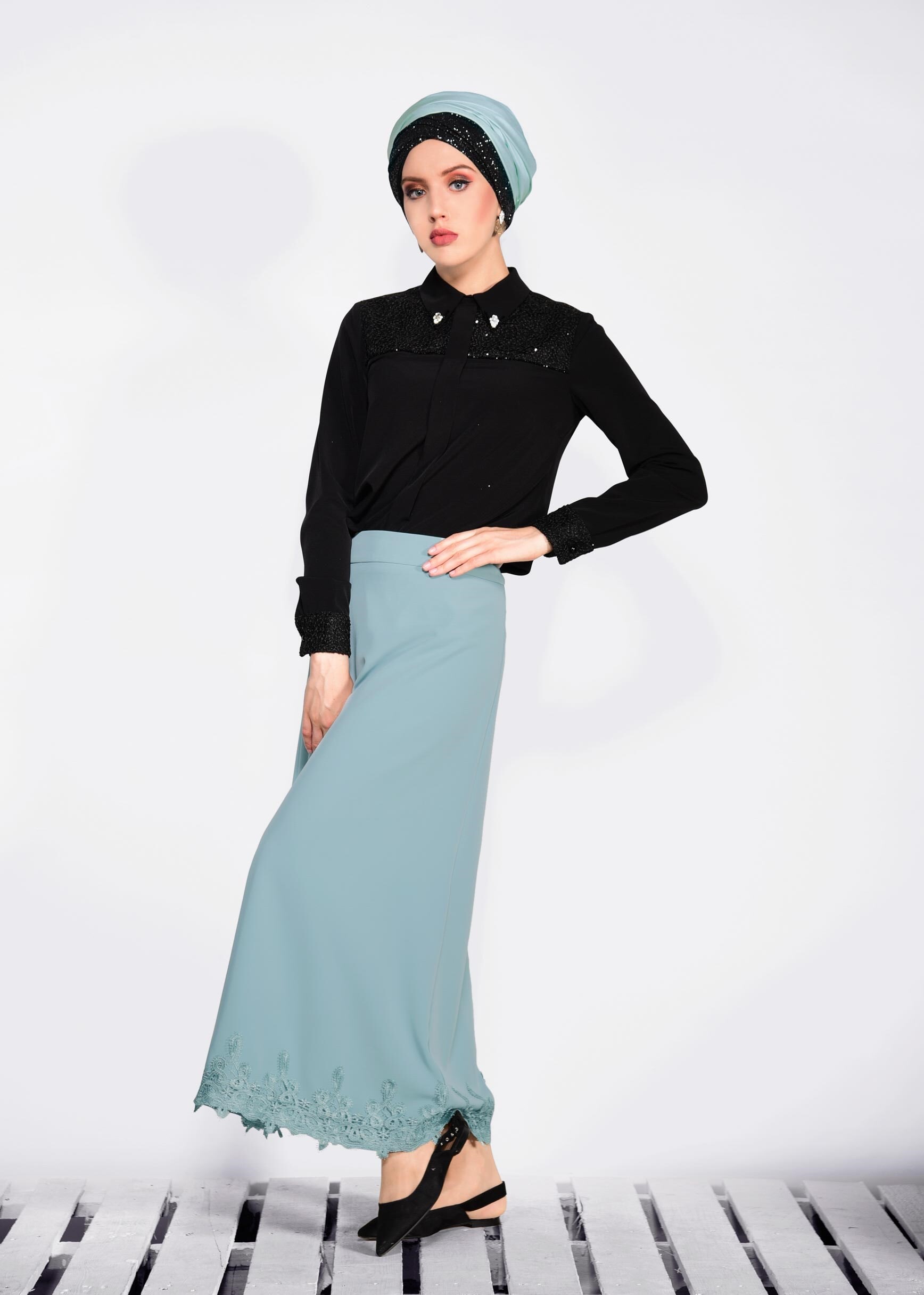 Tesettür giyim YEŞİL ETEK UCU DANTELLİ ETEK 6201