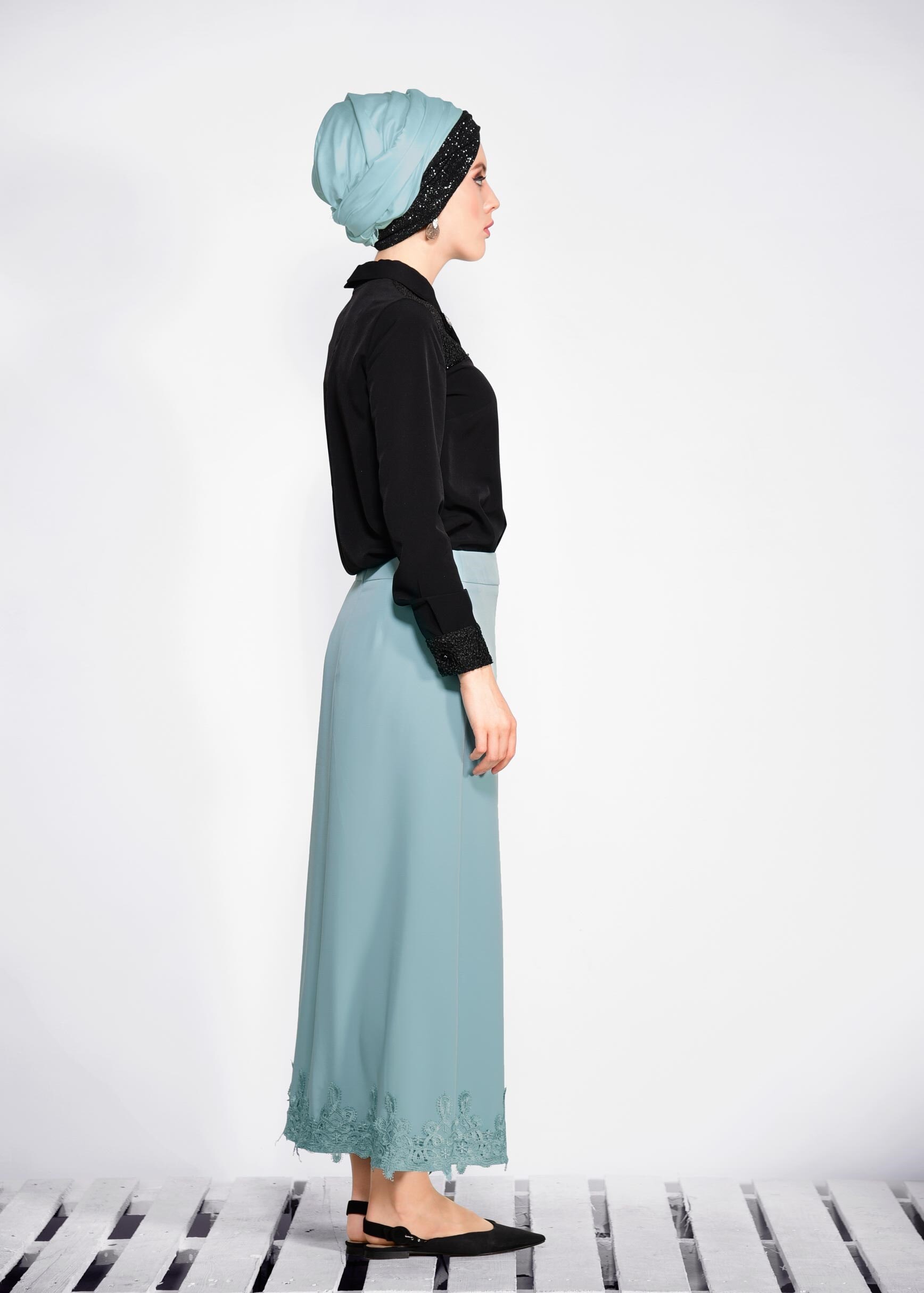 Tesettür giyim YEŞİL ETEK UCU DANTELLİ ETEK 6201