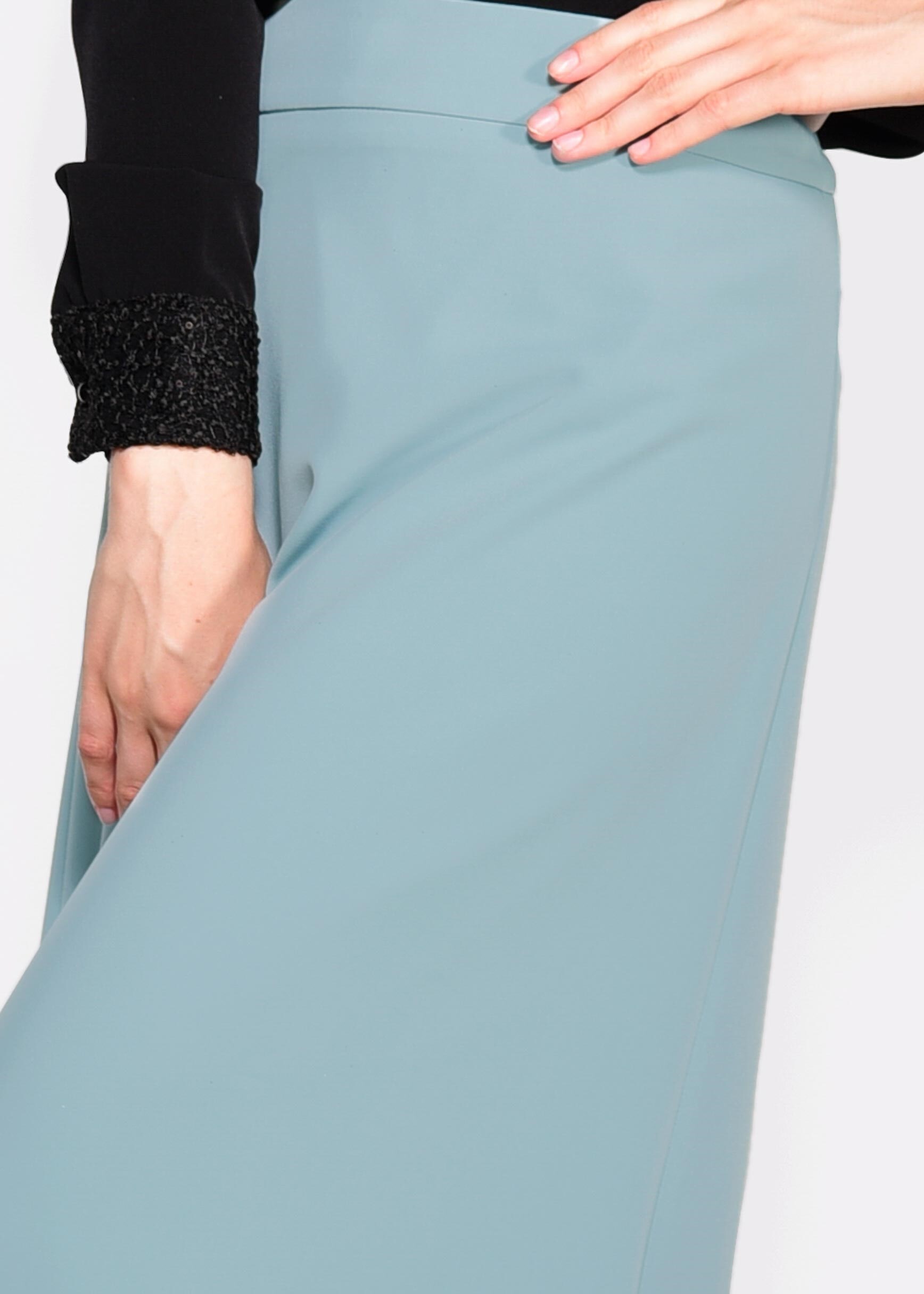 Tesettür giyim YEŞİL ETEK UCU DANTELLİ ETEK 6201