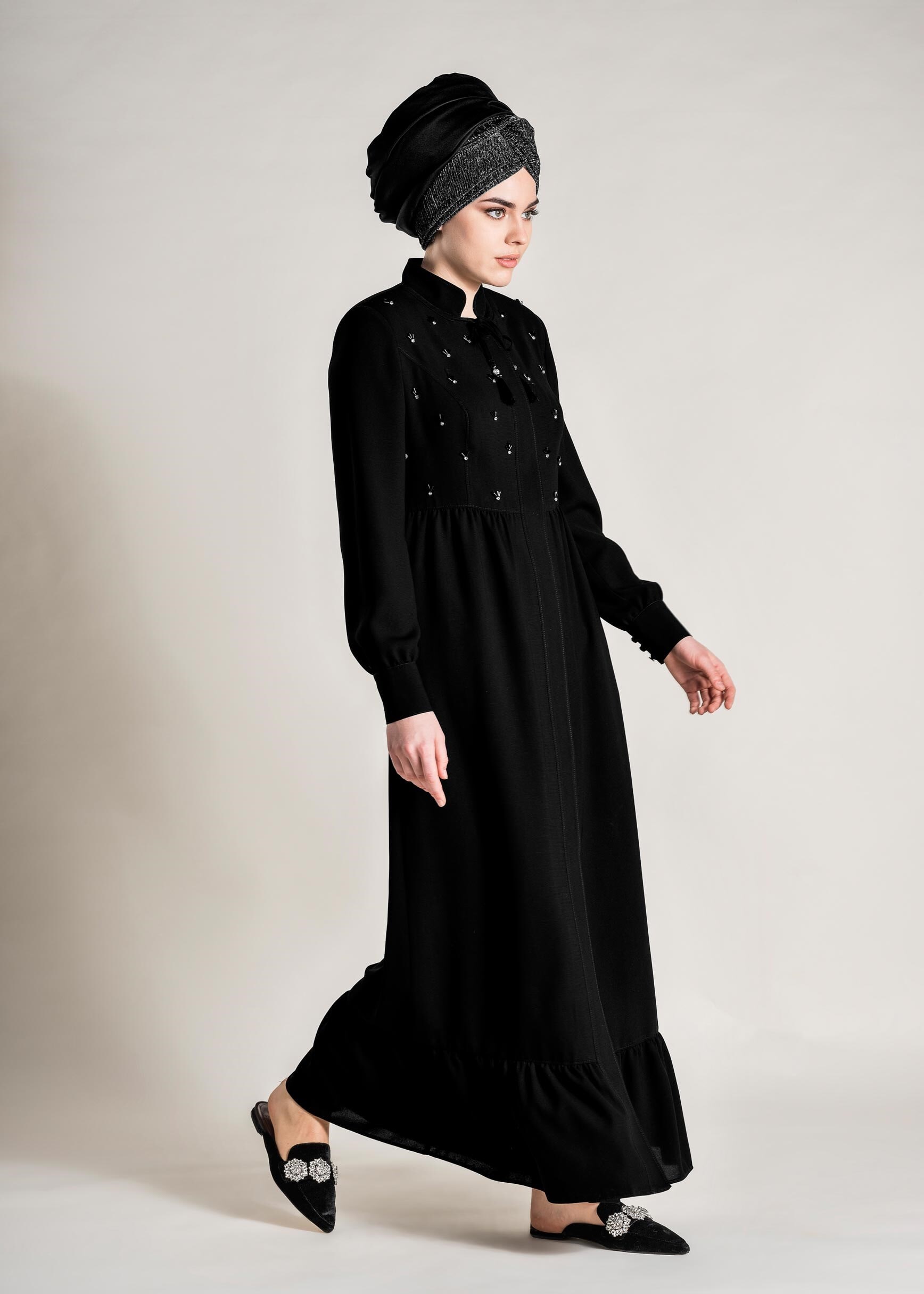 Tesettür giyim SİYAH TAŞLI FERACE 8262 