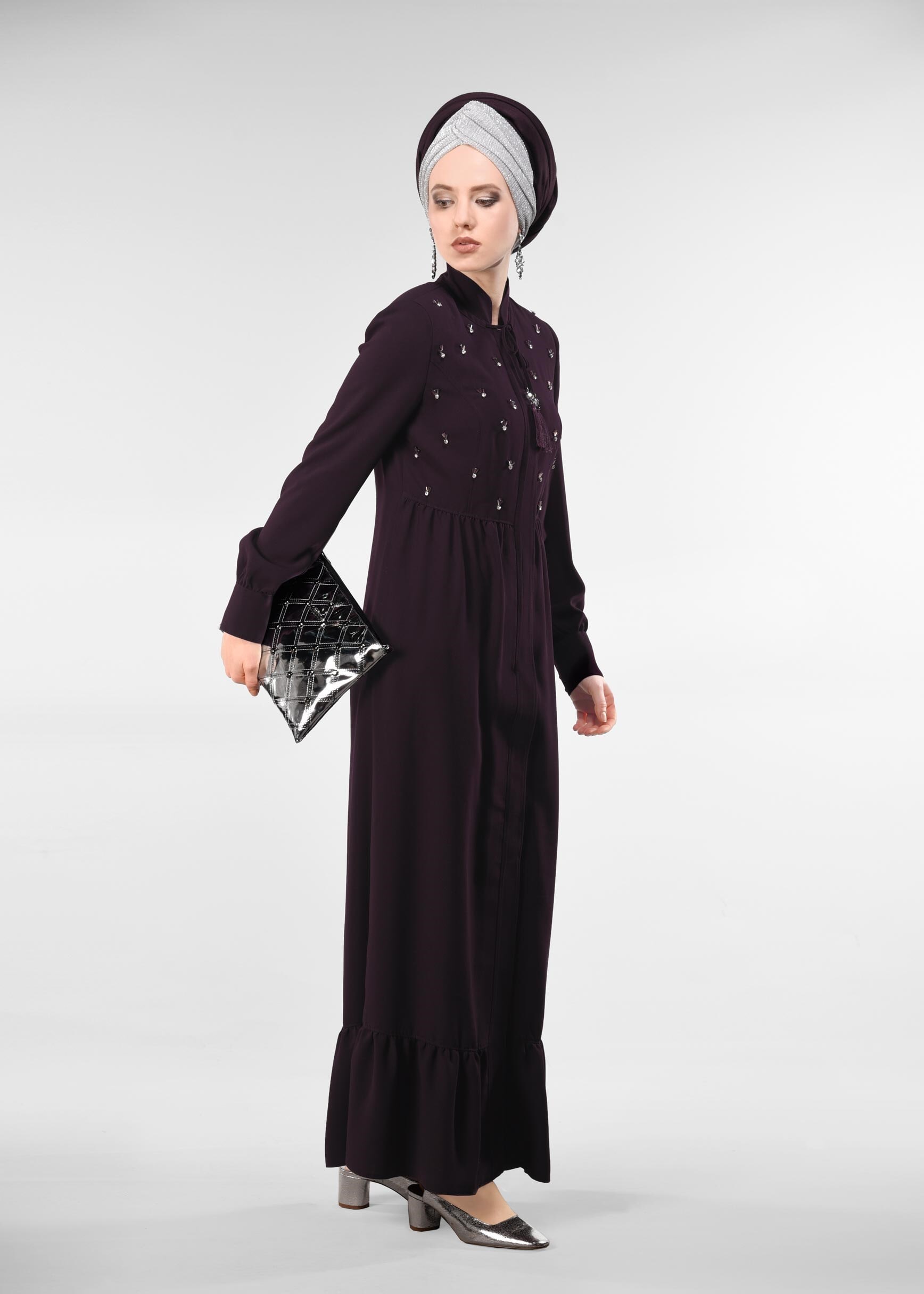 Tesettür giyim MÜRDÜM TAŞLI FERACE 8262 