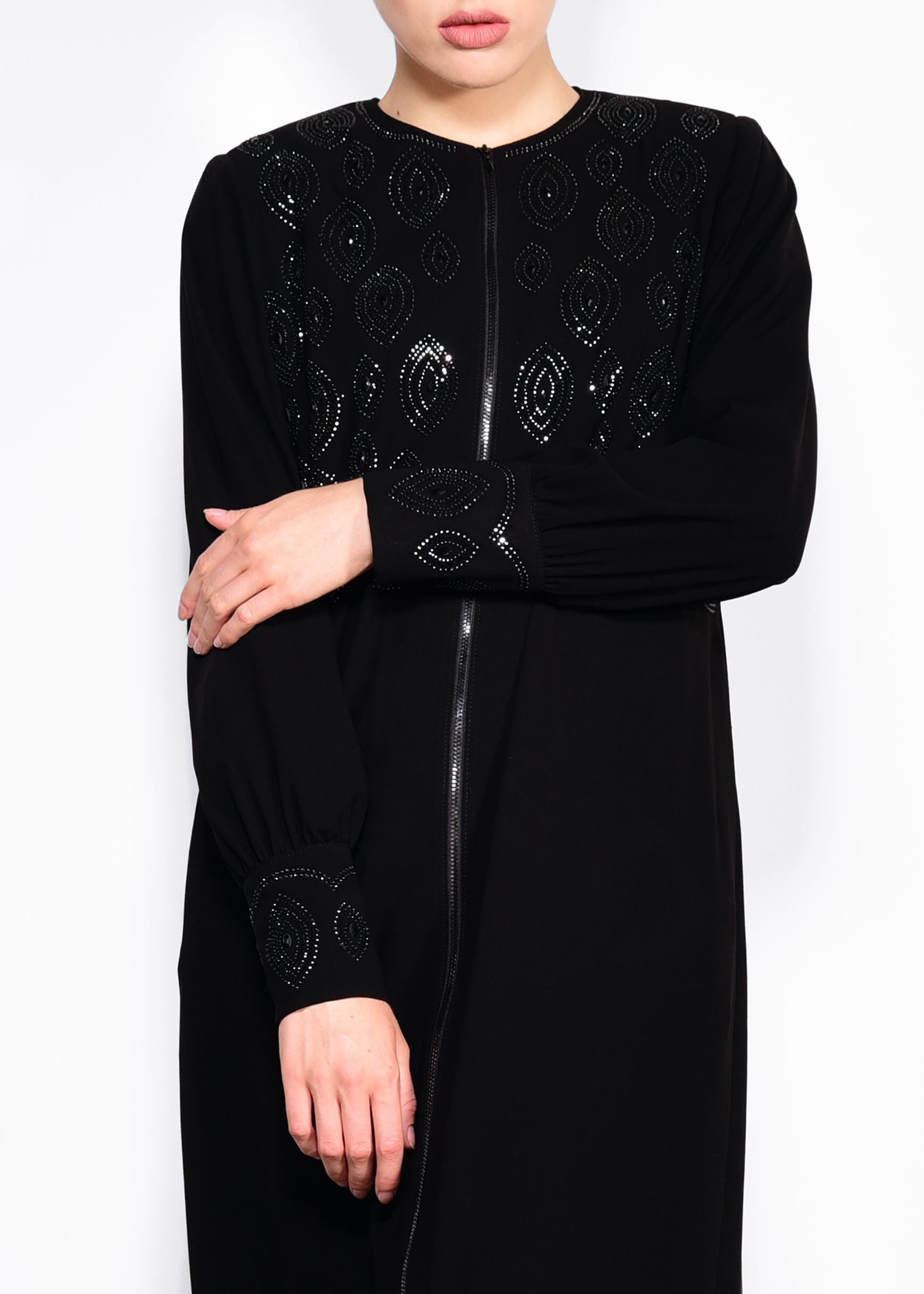 Tesettür giyim SİYAH TAŞ BASKILI FERACE 8275