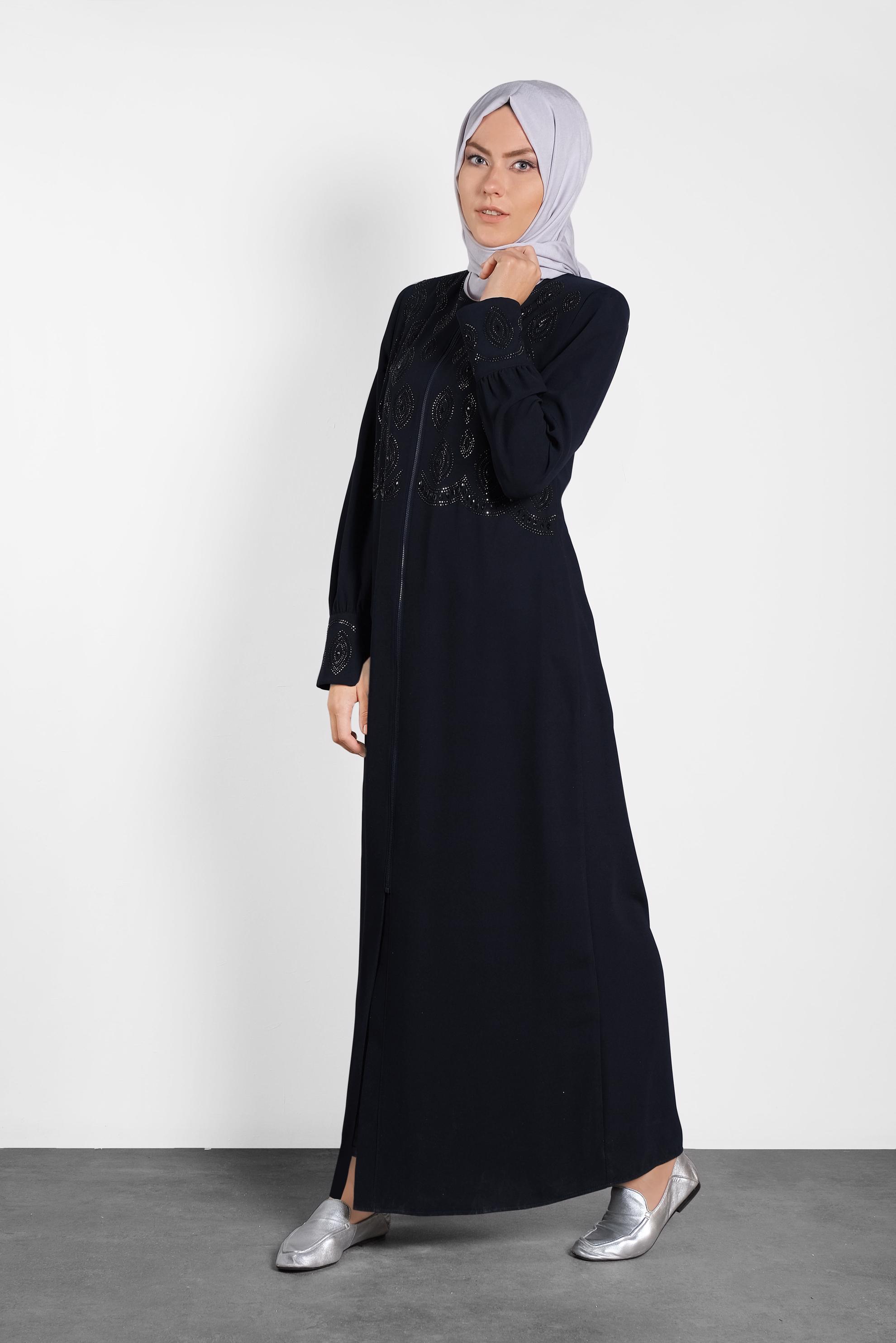 Tesettür giyim LACİVERT TAŞ BASKILI FERACE 8275