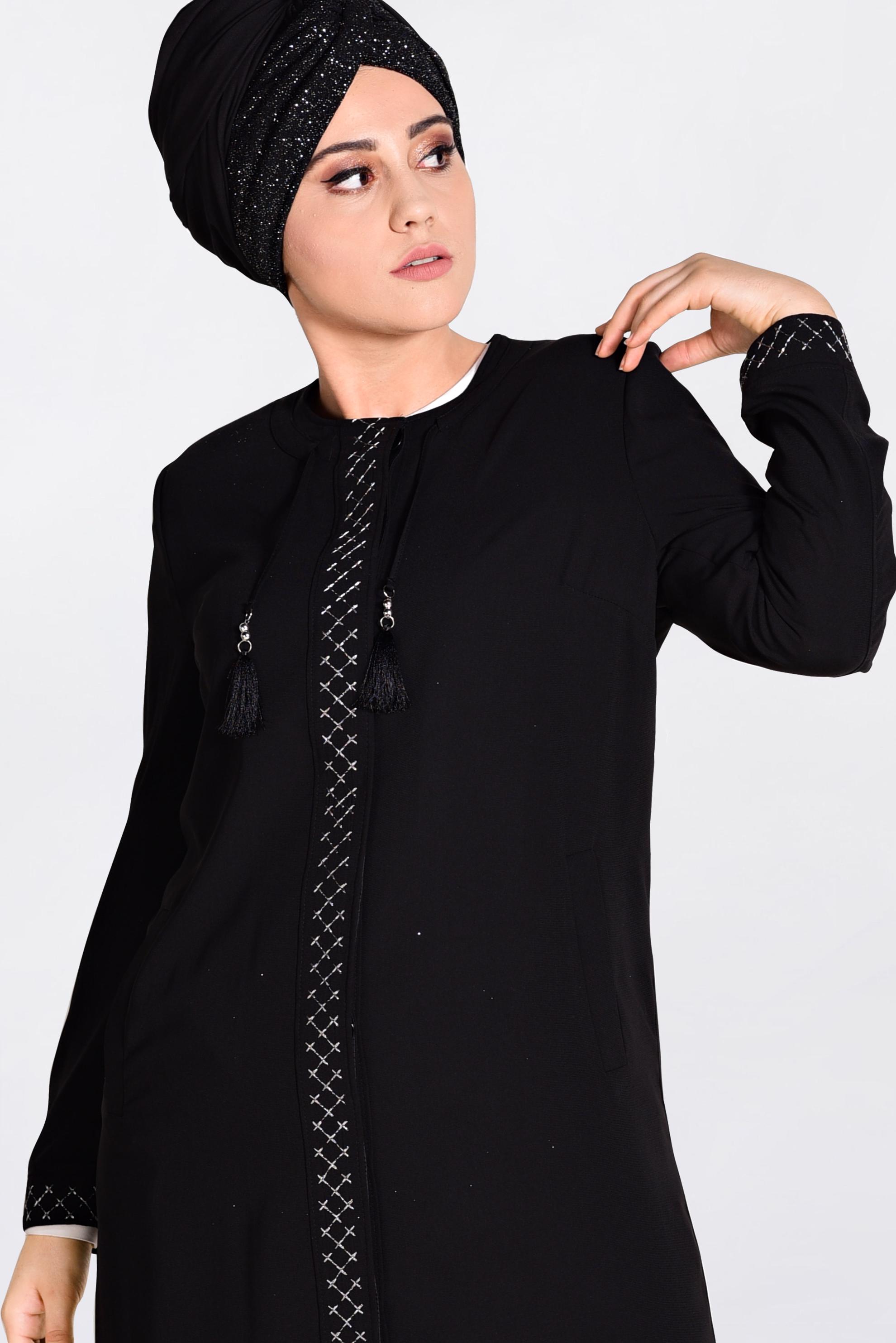 Tesettür giyim SİYAH DESENLİ FERACE 8296