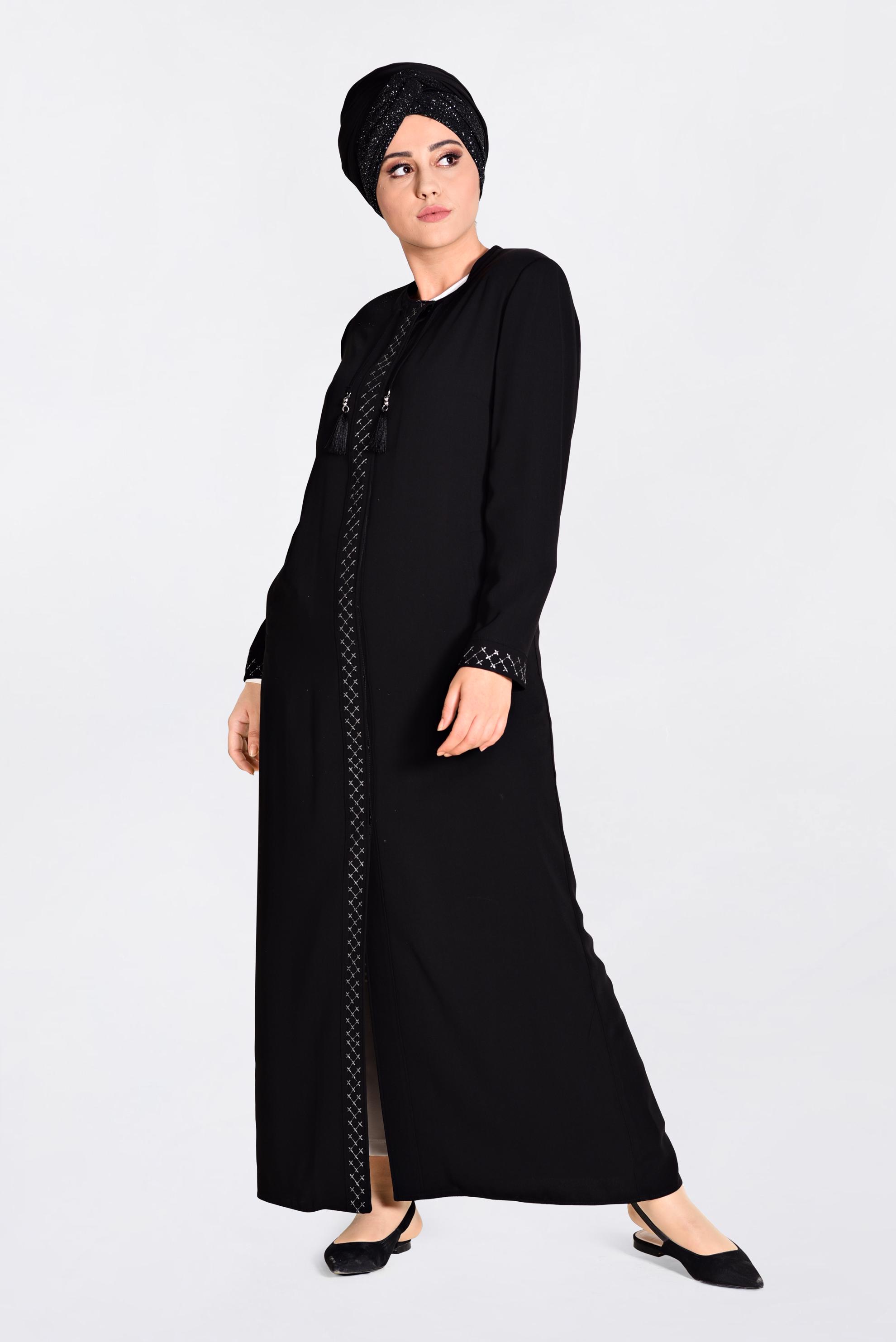 Tesettür giyim SİYAH DESENLİ FERACE 8296