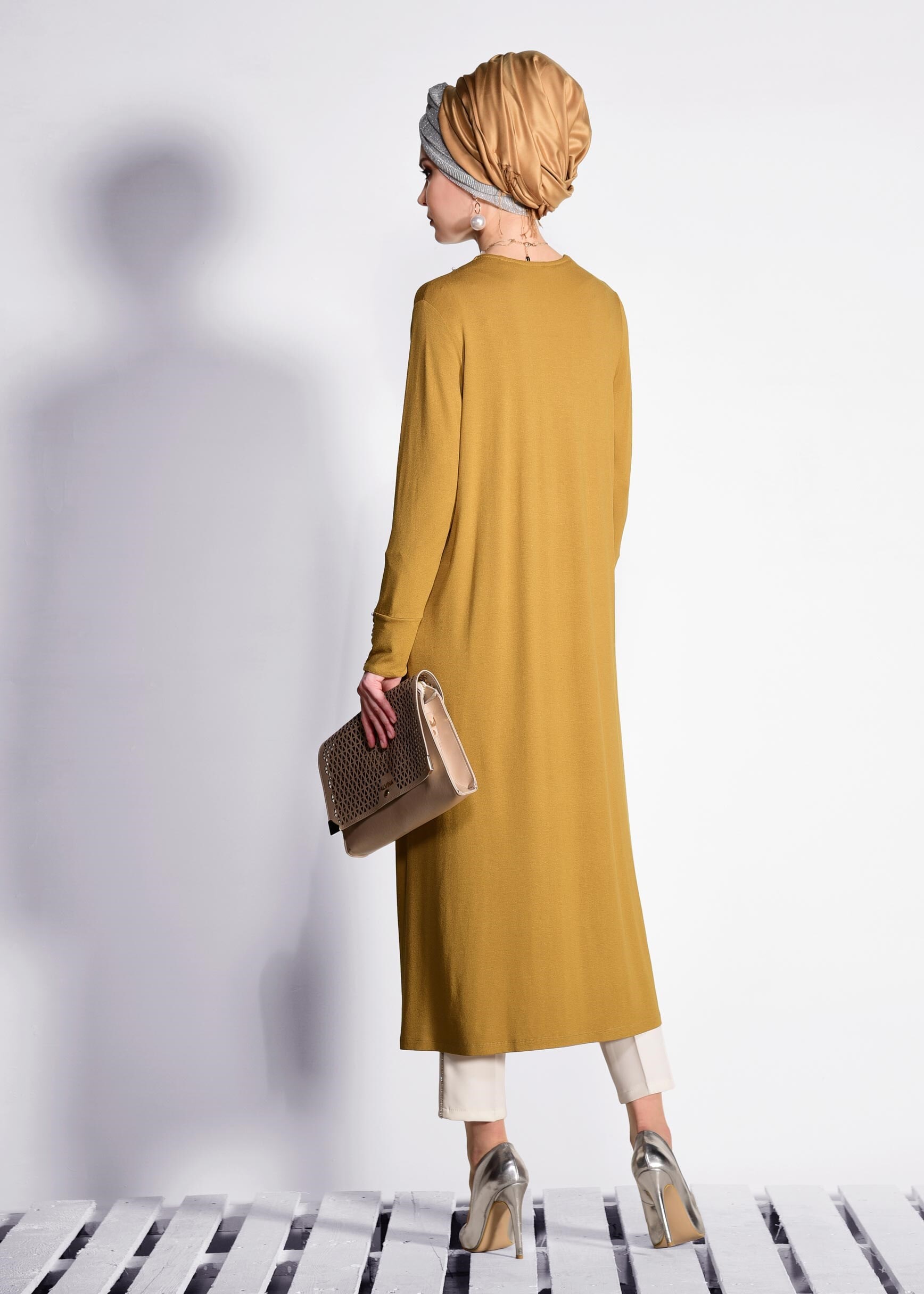 Tesettür giyim SARI İNCİ İŞLEMELİ HIRKA 4194